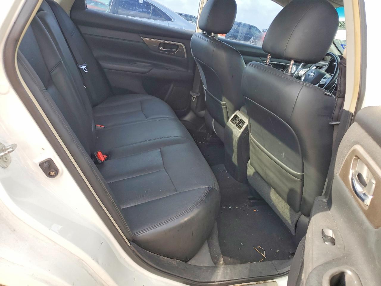 2013 Nissan Altima 3.5 S White vin: 1N4BL3AP2DN541644