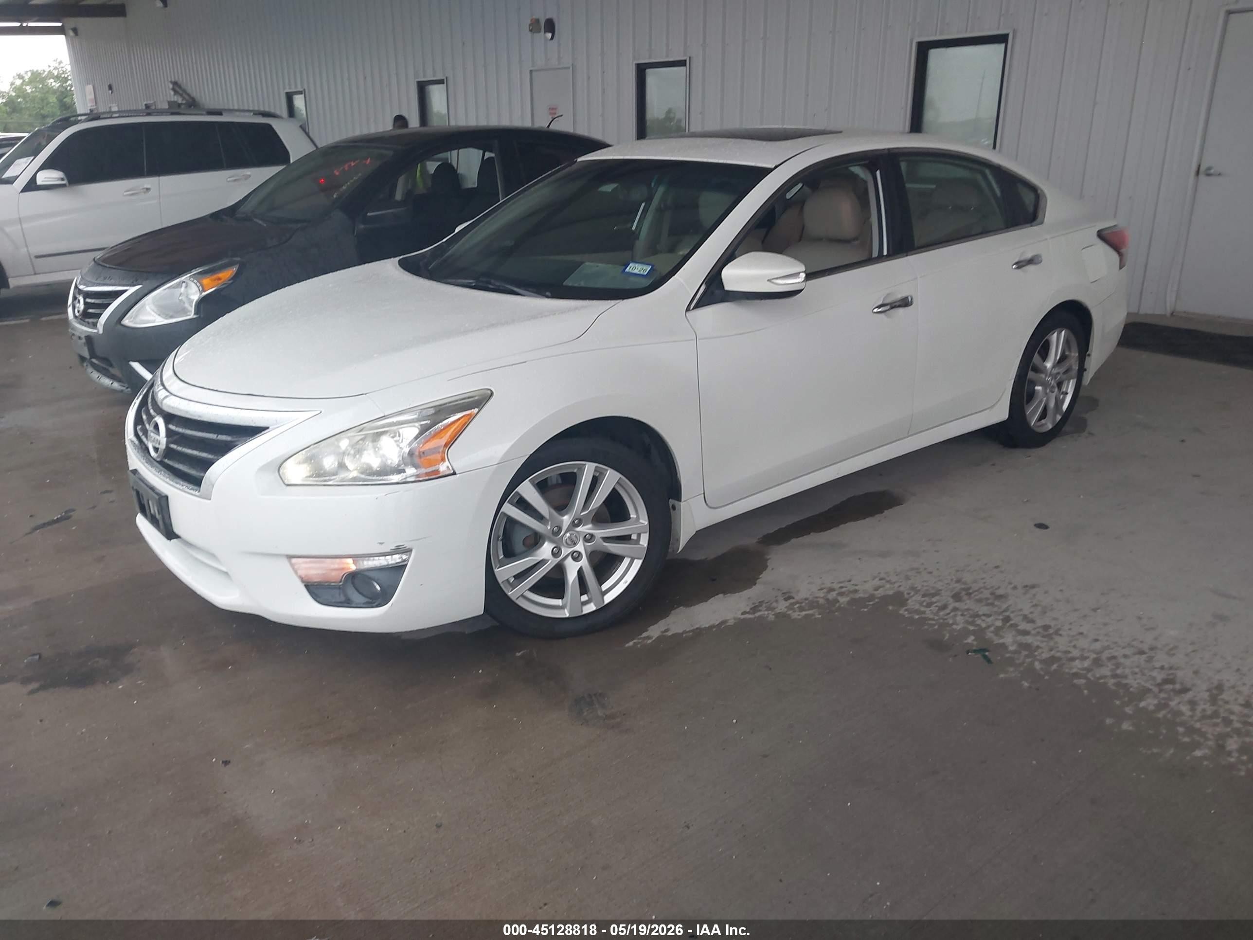 2014 Nissan Altima 3.5 Sl White vin: 1N4BL3AP2EN205509