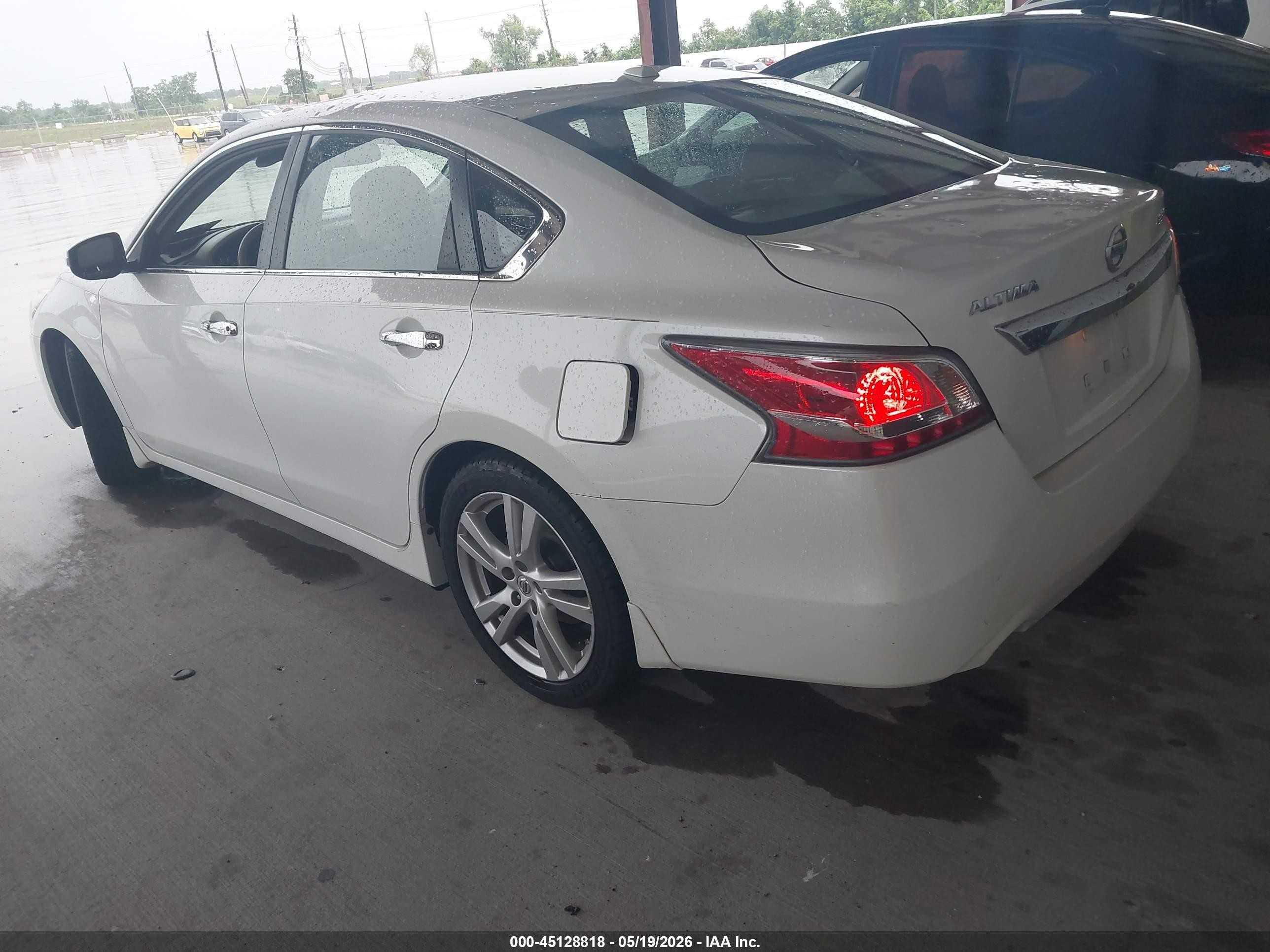 2014 Nissan Altima 3.5 Sl White vin: 1N4BL3AP2EN205509