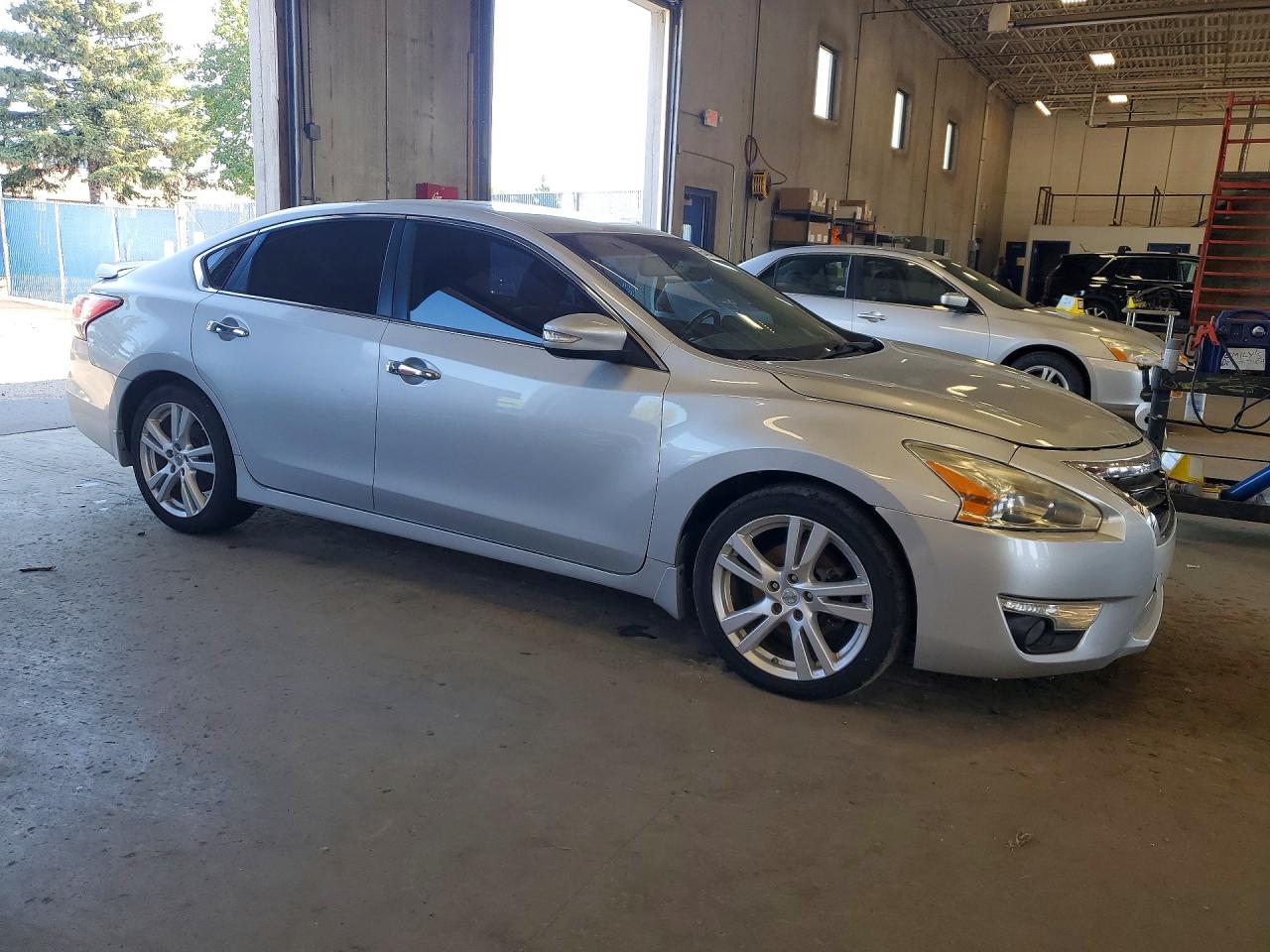 2013 Nissan Altima 3.5 S Silver vin: 1N4BL3AP3DC261517