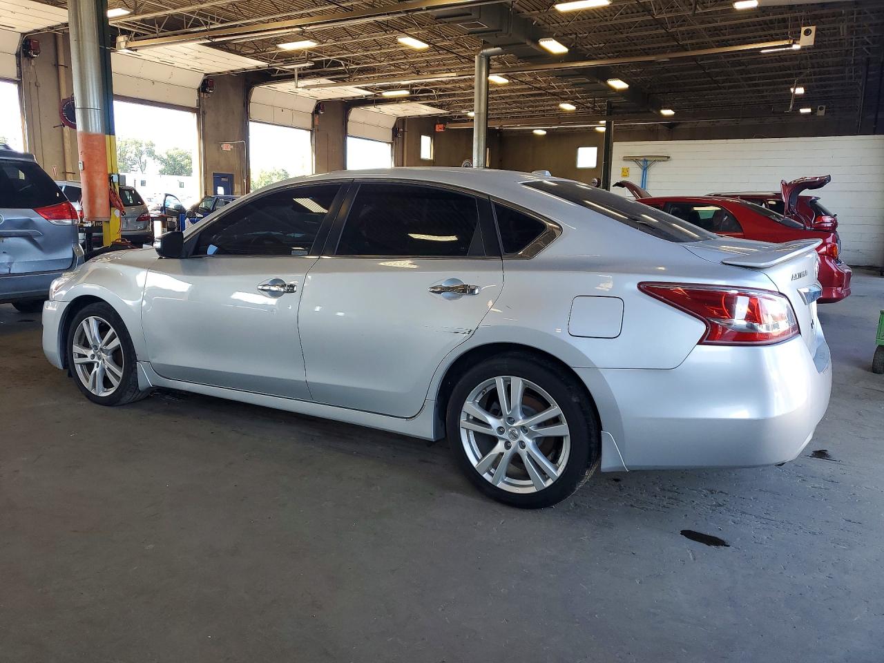 2013 Nissan Altima 3.5 S Silver vin: 1N4BL3AP3DC261517