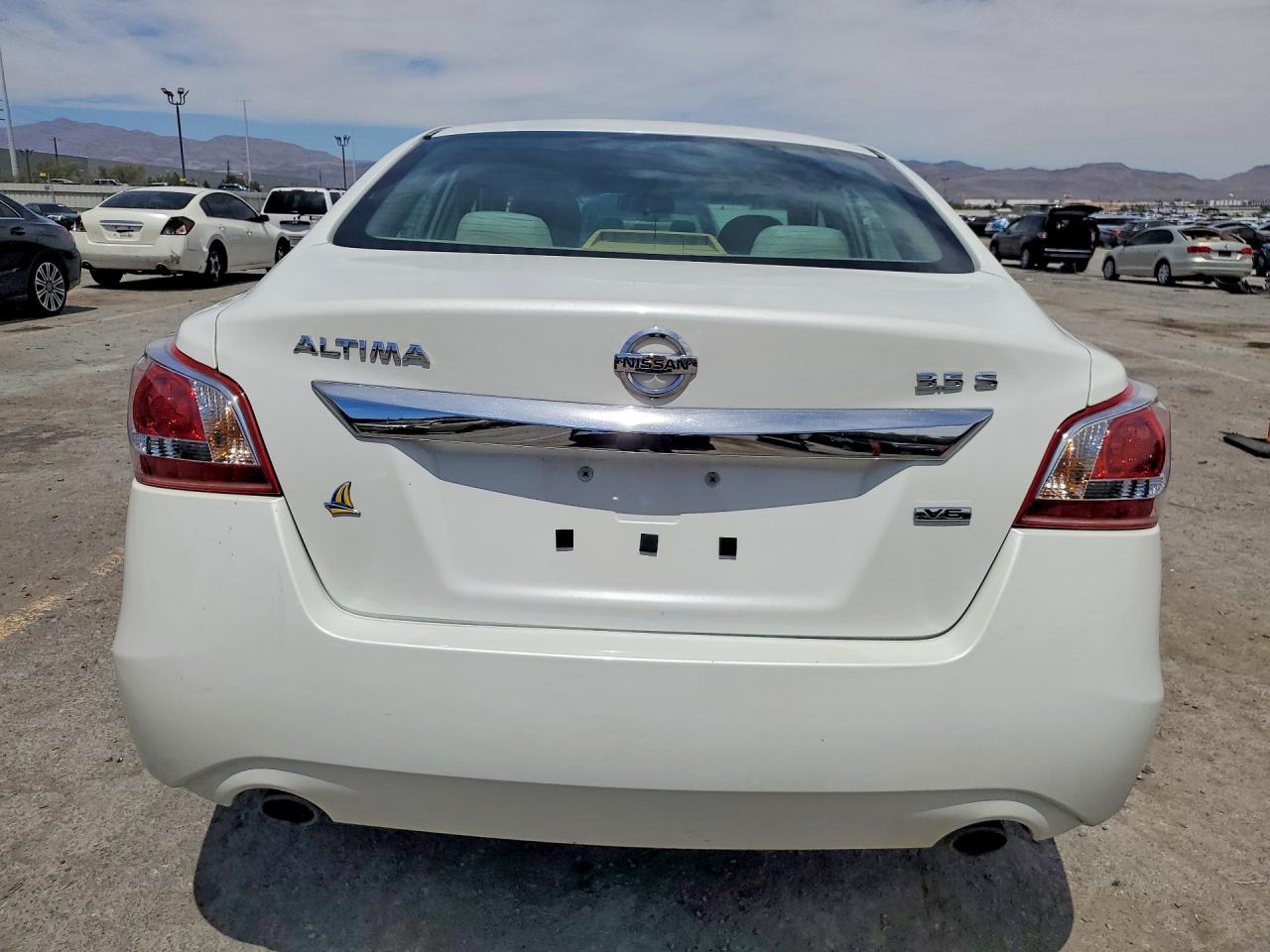 2013 Nissan Altima 3.5 S White vin: 1N4BL3AP3DN483379