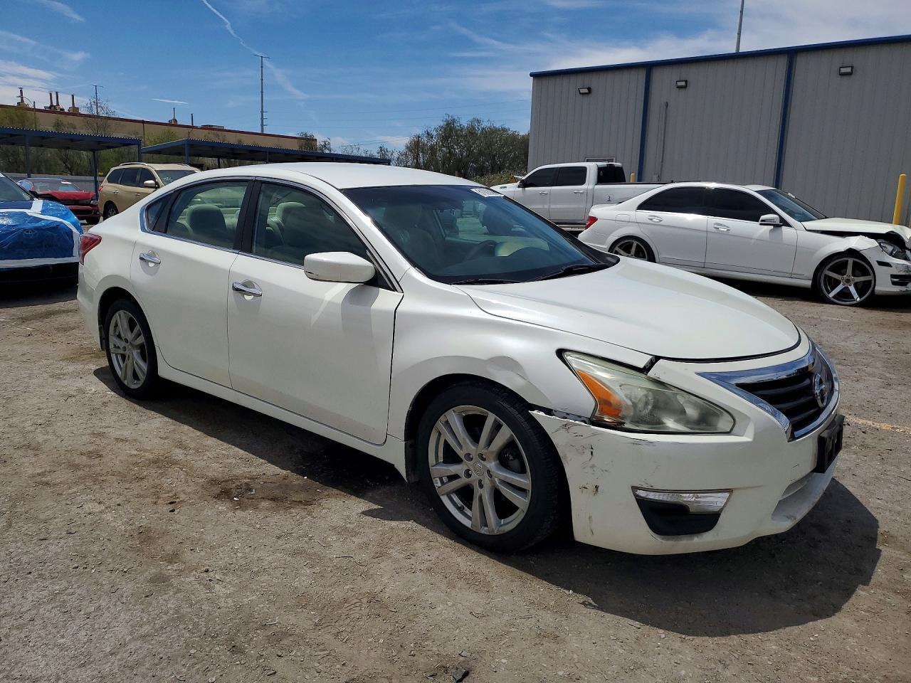 2013 Nissan Altima 3.5 S White vin: 1N4BL3AP3DN483379