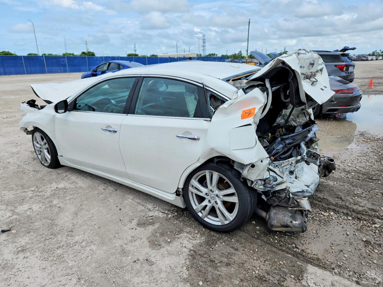 2013 Nissan Altima 3.5 S White vin: 1N4BL3AP4DC105650