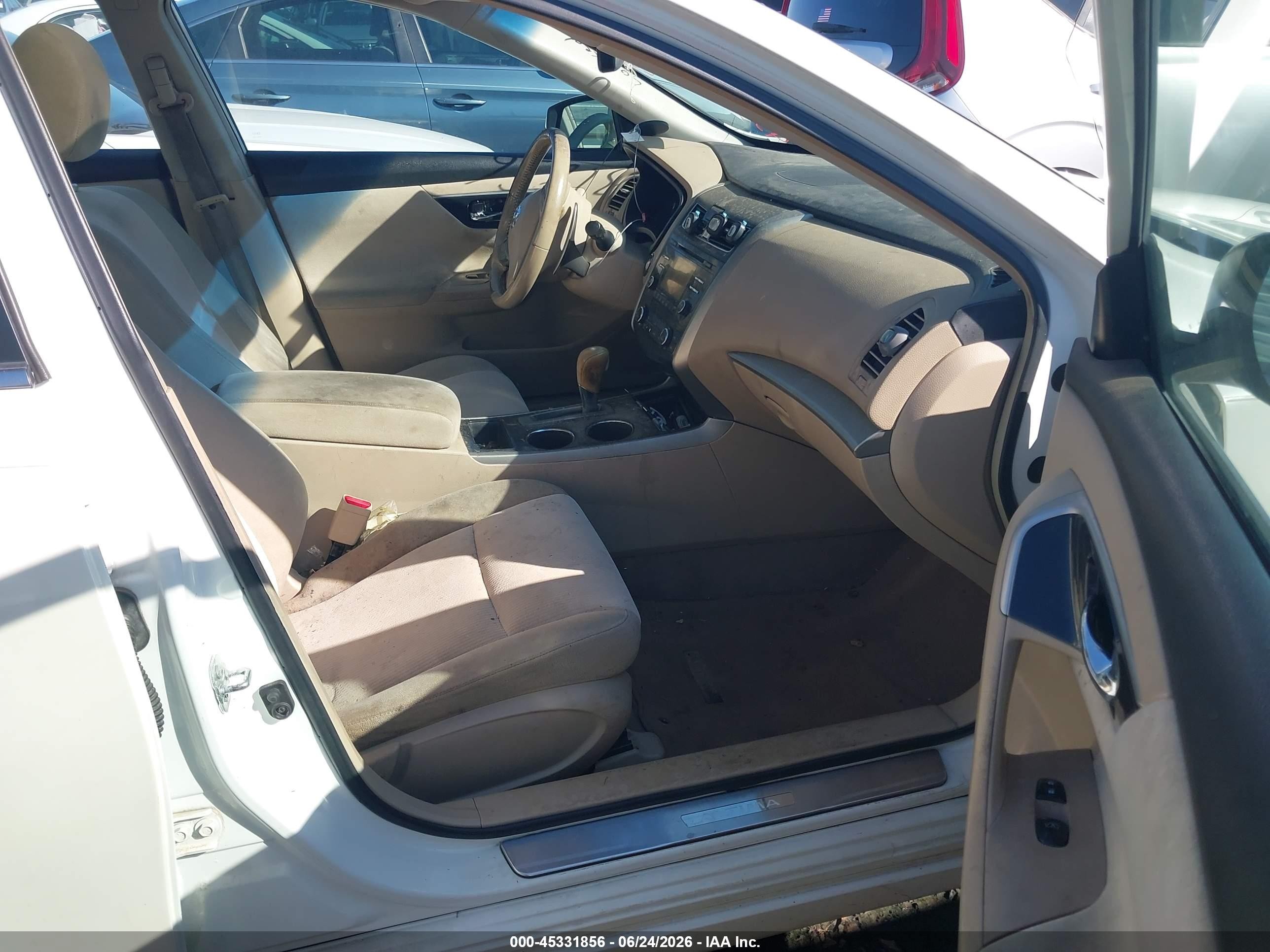 2013 Nissan Altima 3.5 Sv White vin: 1N4BL3AP5DC137619