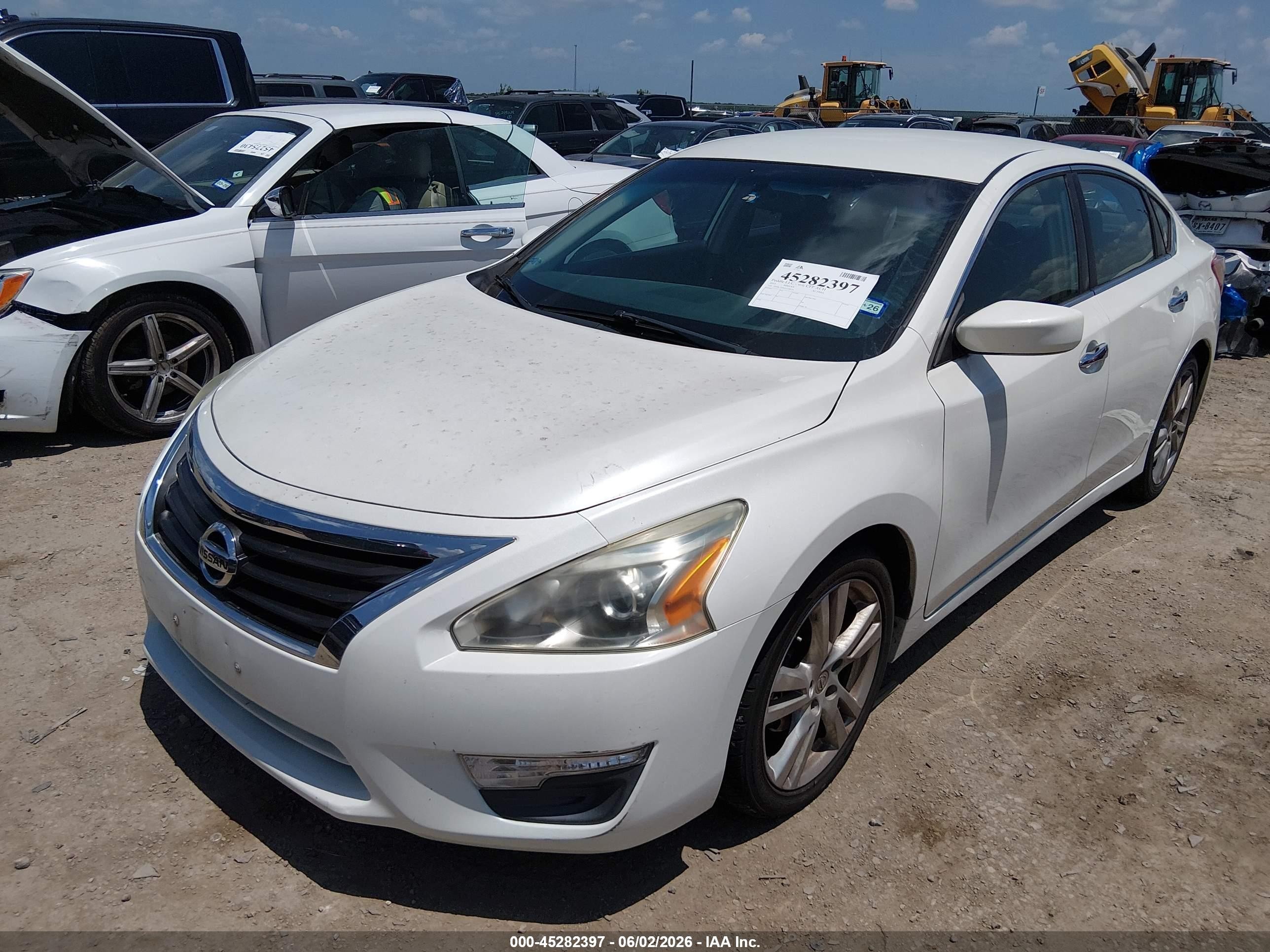 2013 Nissan Altima 3.5 S White vin: 1N4BL3AP6DC228124