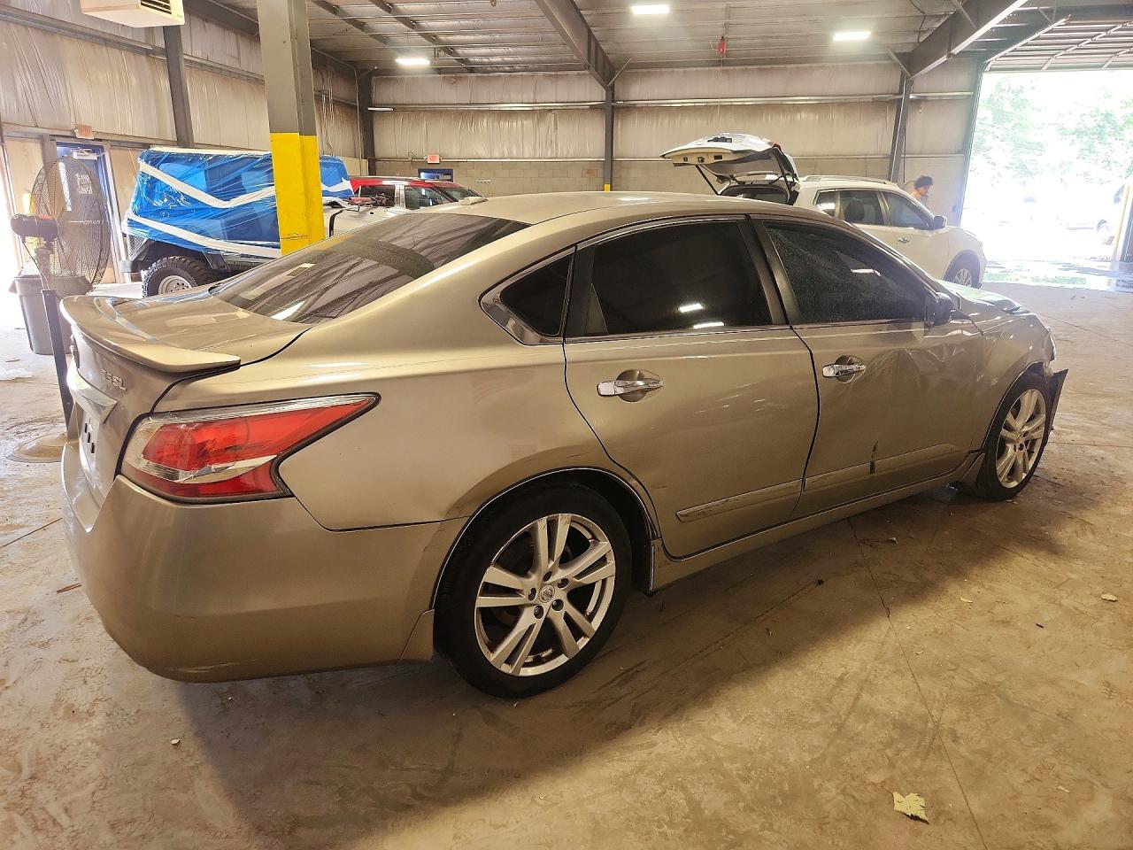2014 Nissan Altima 3.5 Sl Silver vin: 1N4BL3AP6EC321775
