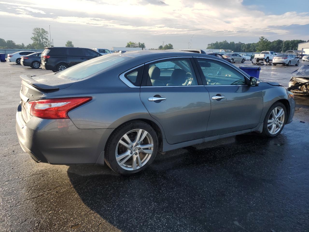2016 Nissan Altima 3.5sl   Gray vin: 1N4BL3AP6GC181018