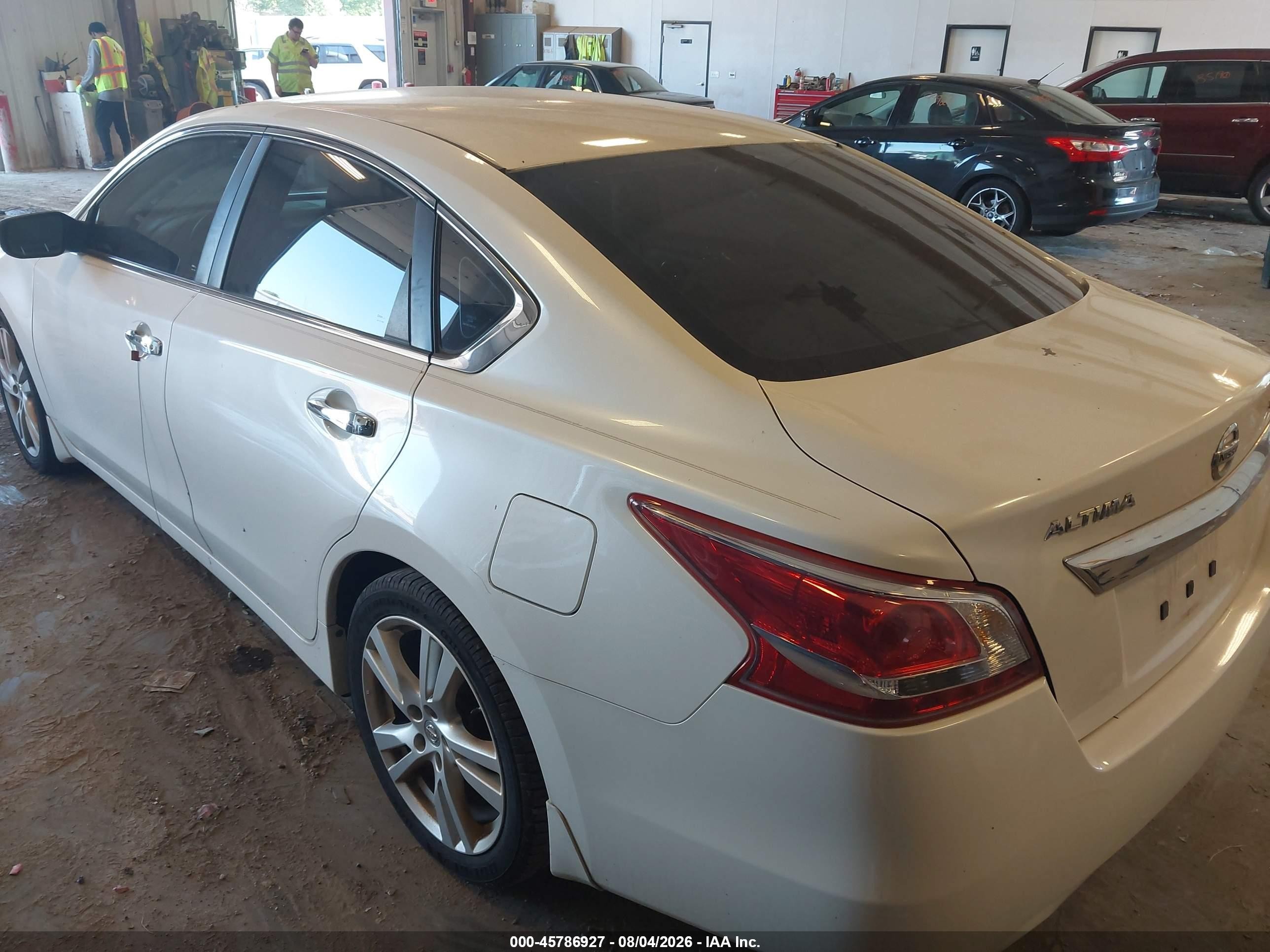 2013 Nissan Altima 3.5 S White vin: 1N4BL3AP7DC231775