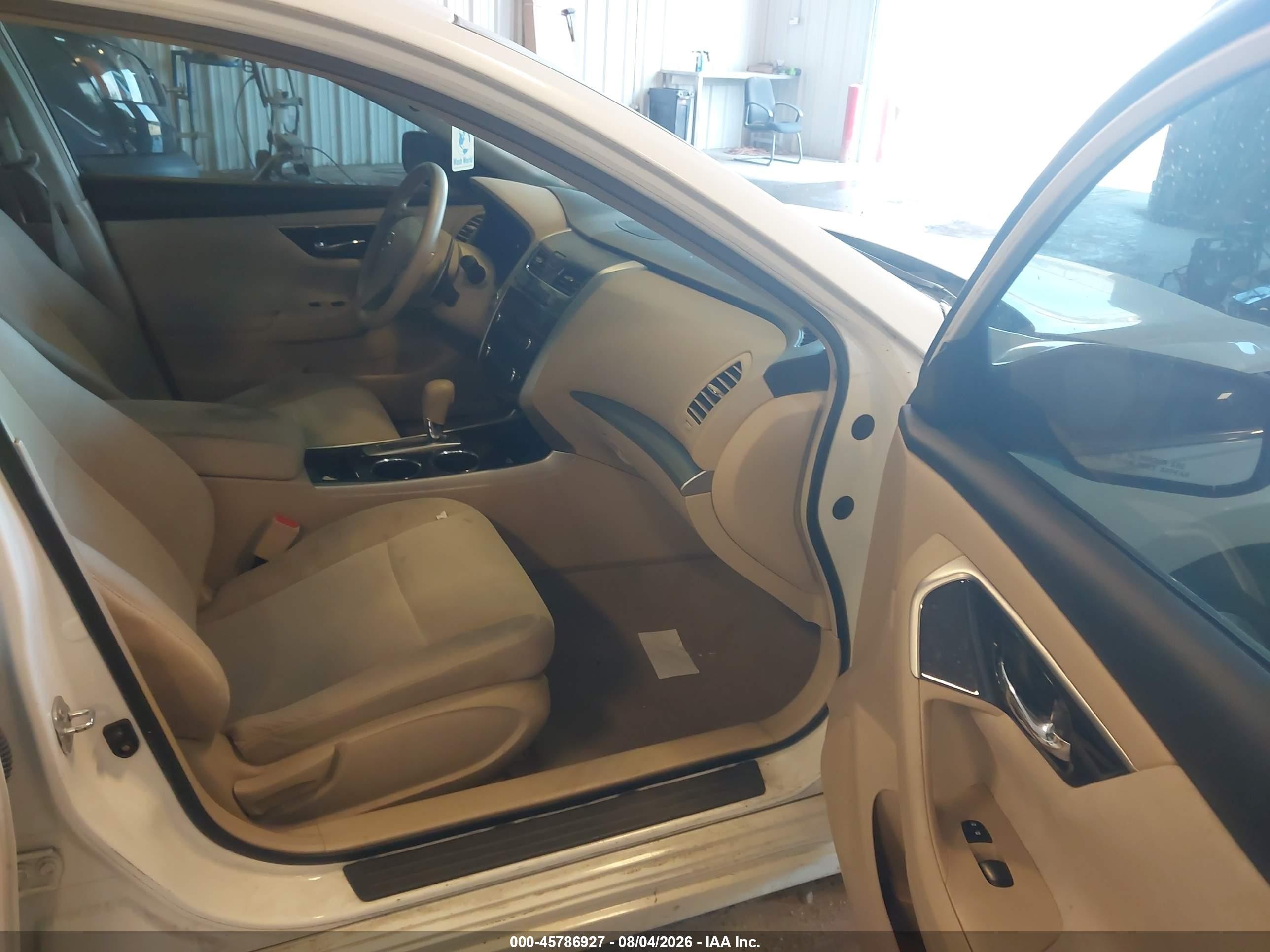 2013 Nissan Altima 3.5 S White vin: 1N4BL3AP7DC231775