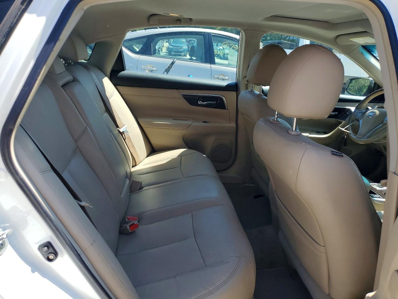 2013 Nissan Altima 3.5 S White vin: 1N4BL3AP7DN582495