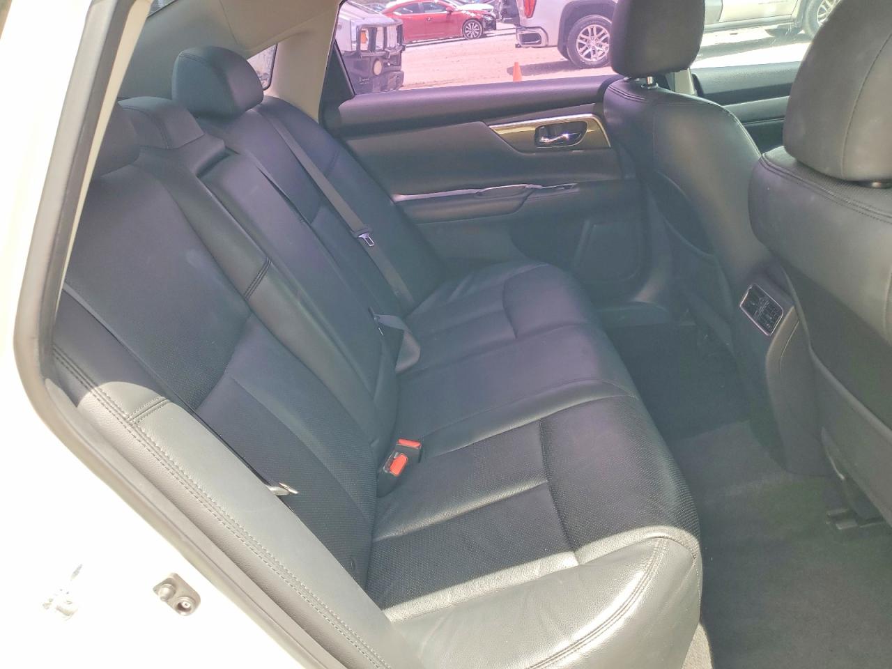 2015 Nissan Altima 3.5 Sl White vin: 1N4BL3AP7FC592992