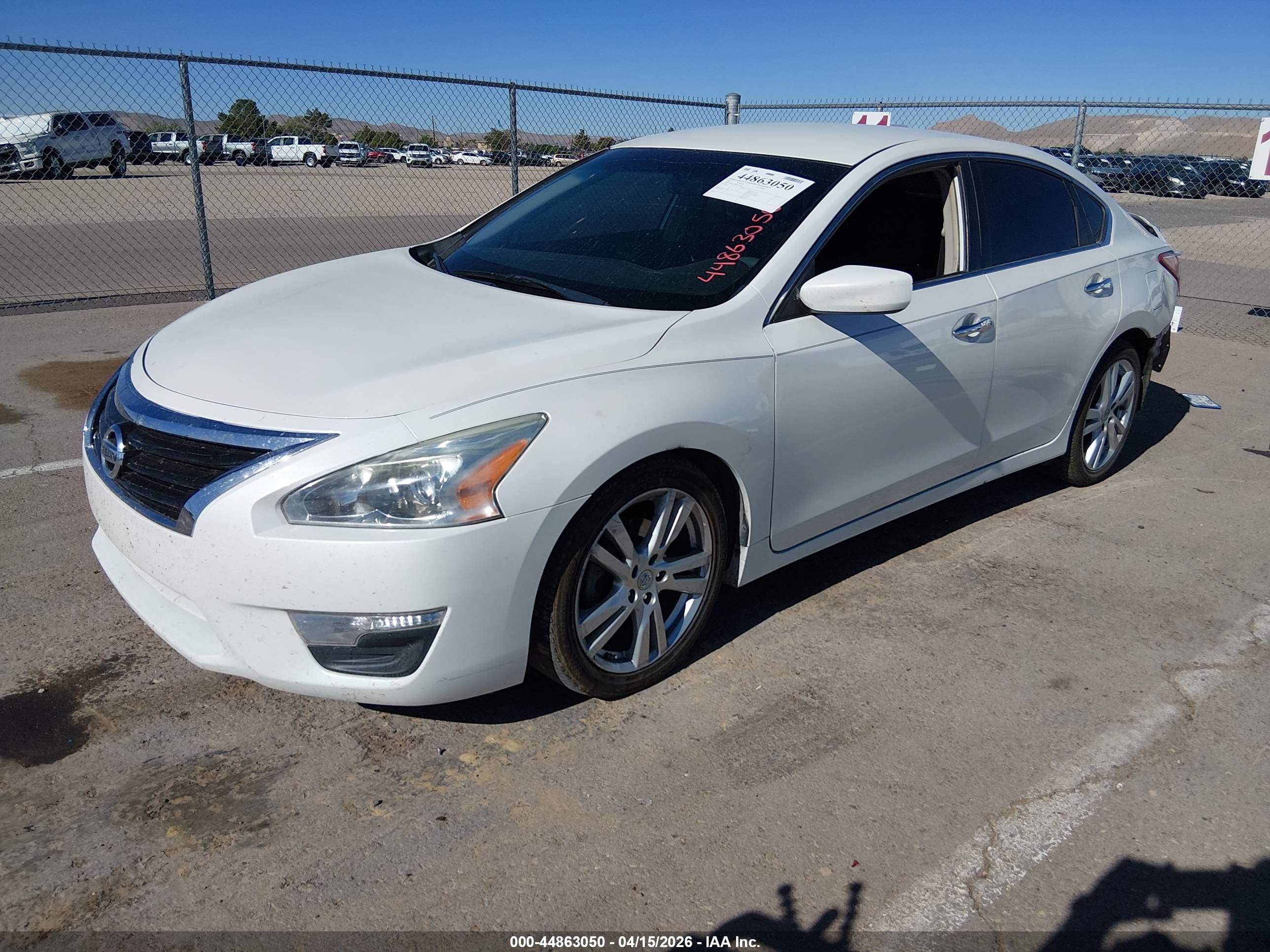 2013 Nissan Altima 3.5 S Белый vin: 1N4BL3AP8DC191433
