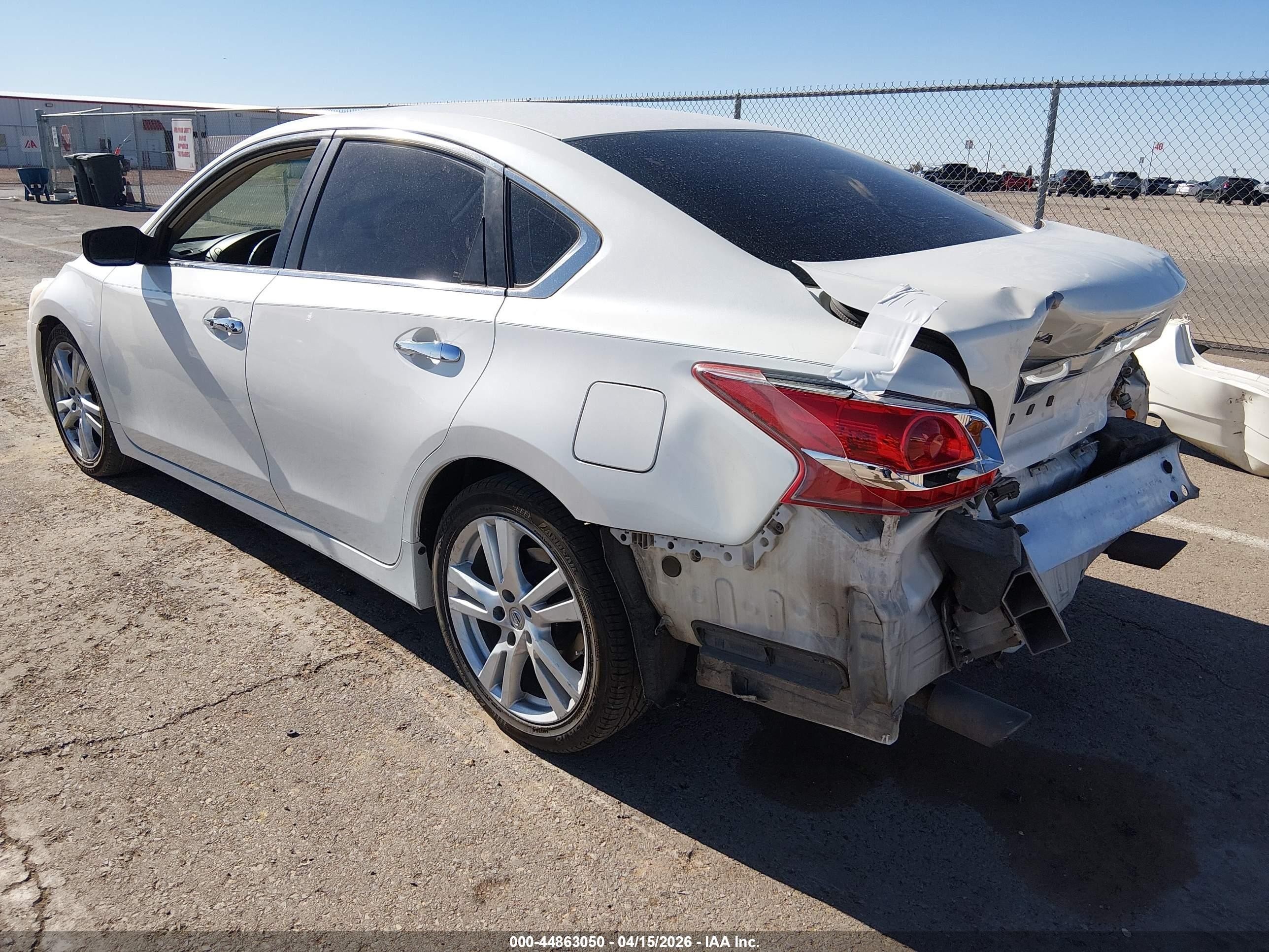 2013 Nissan Altima 3.5 S Белый vin: 1N4BL3AP8DC191433