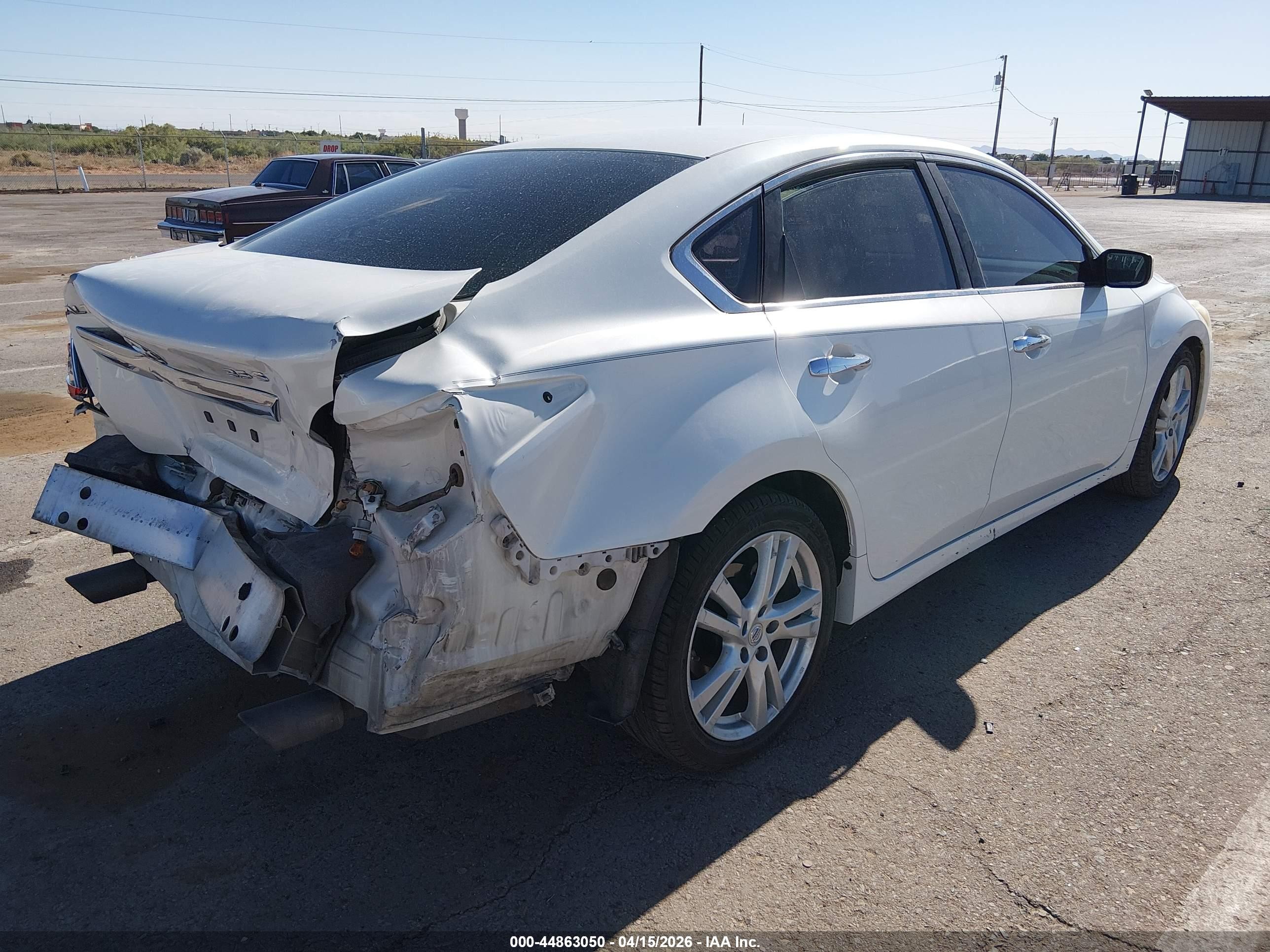 2013 Nissan Altima 3.5 S Белый vin: 1N4BL3AP8DC191433