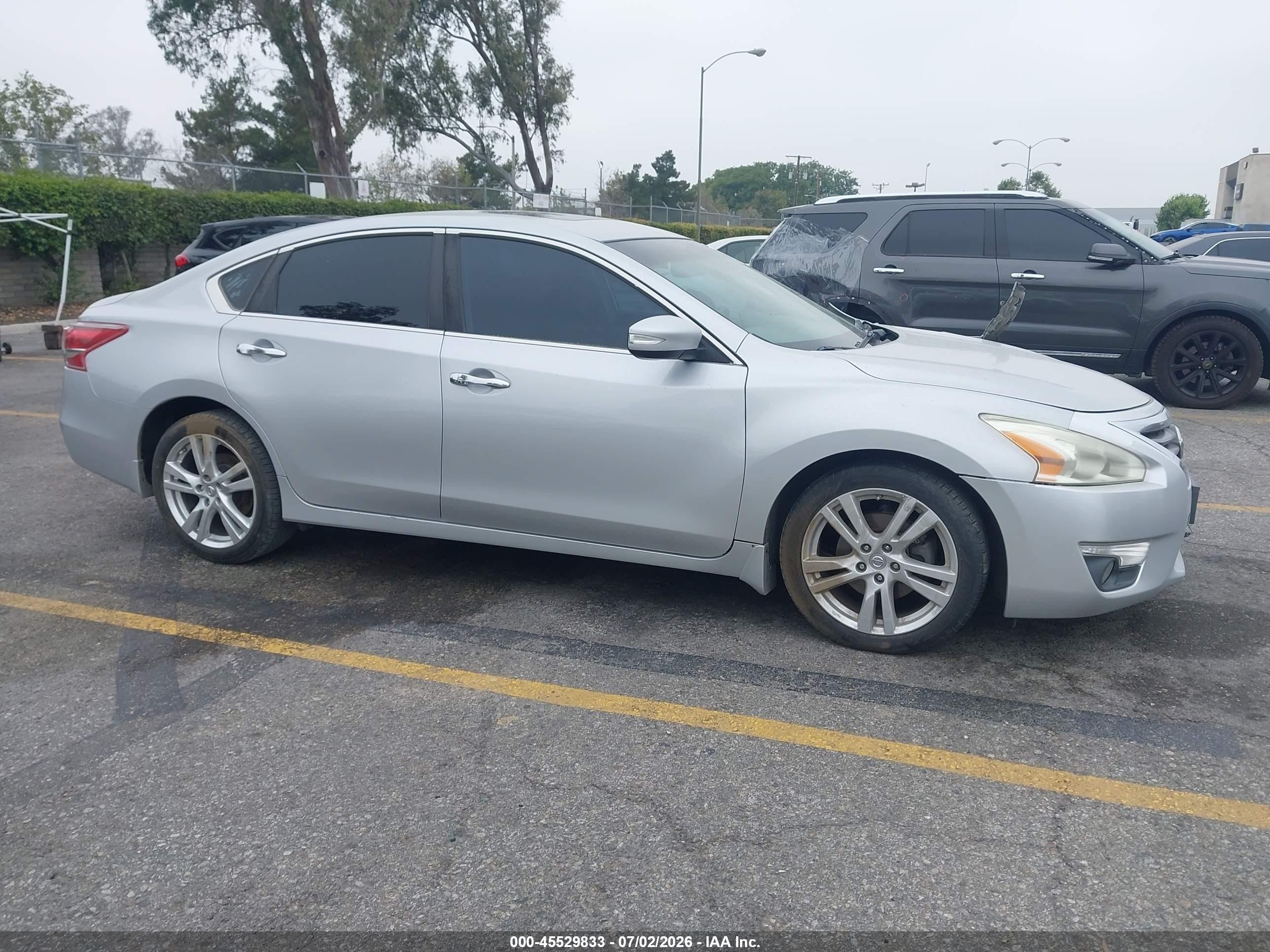 2013 Nissan Altima 3.5 Sv Серебряный vin: 1N4BL3AP9DN485024