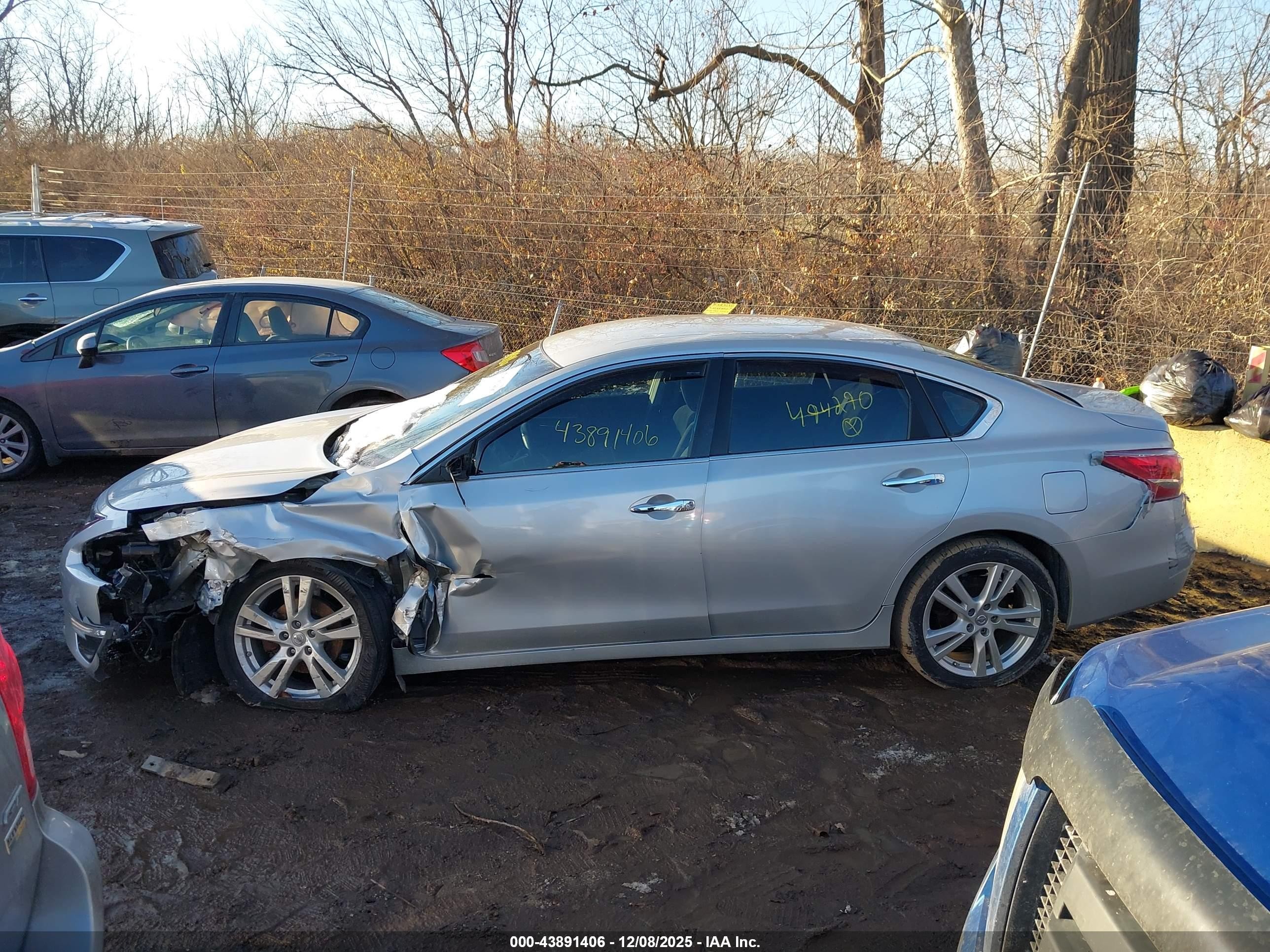 2013 Nissan Altima 3.5 S Silver vin: 1N4BL3AP9DN494290