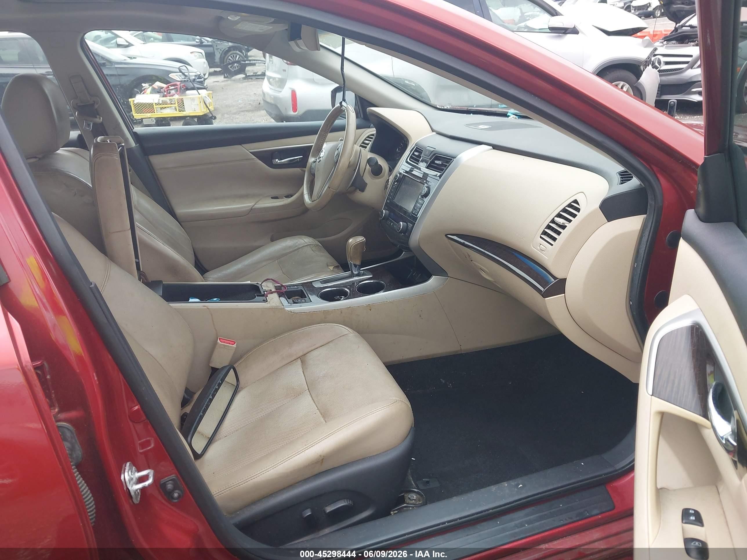 2015 Nissan Altima 3.5 S/3.5 Sl/3.5 Sv Красный vin: 1N4BL3AP9FC467556