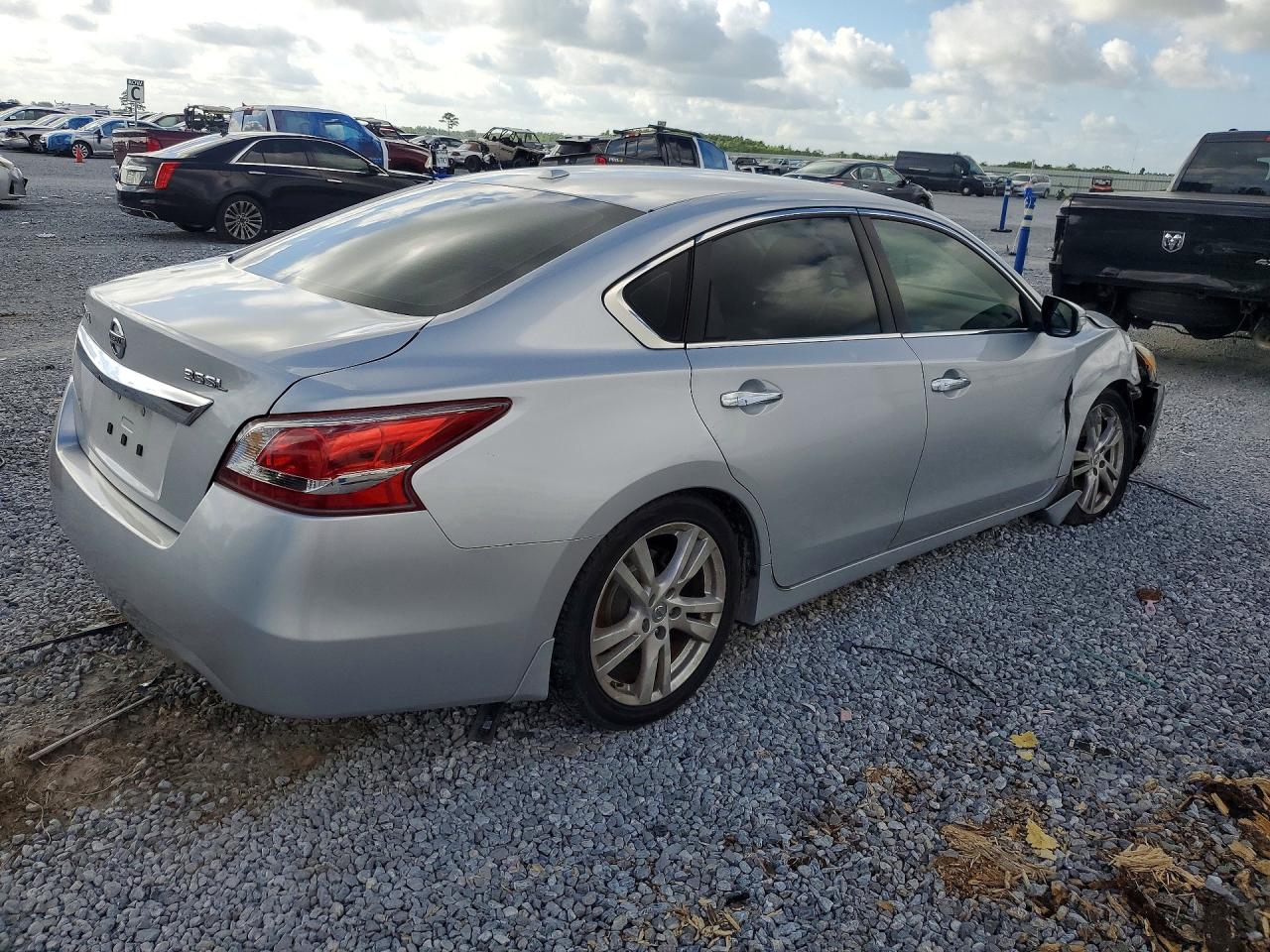 2013 Nissan Altima 3.5 S Silver vin: 1N4BL3APXDN437466