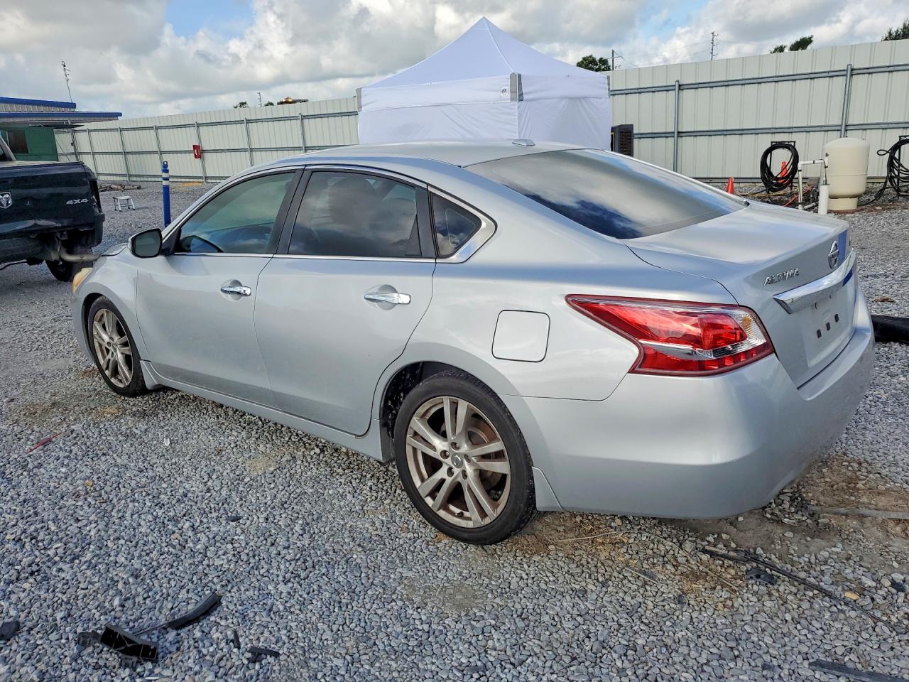 2013 Nissan Altima 3.5 S Silver vin: 1N4BL3APXDN437466