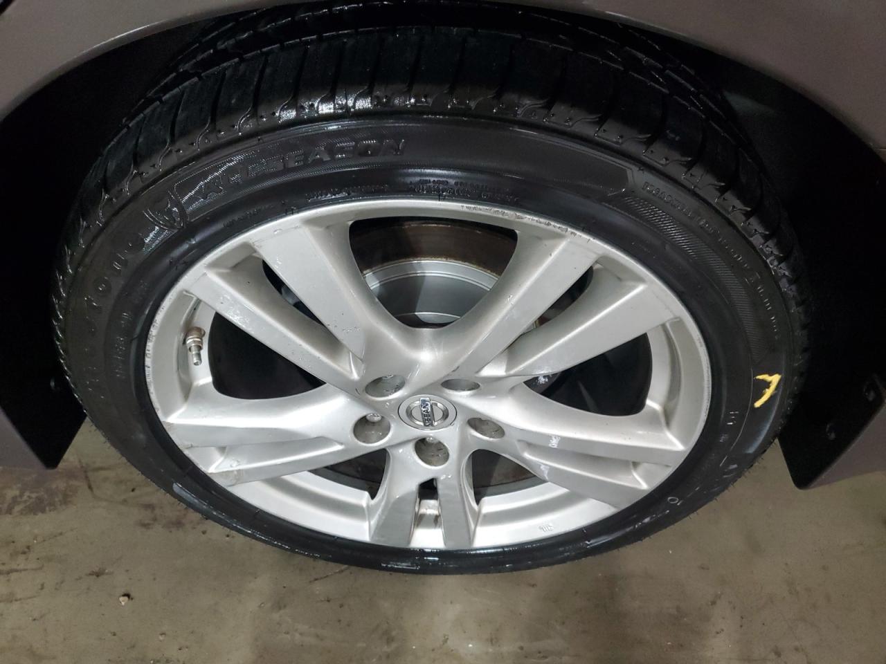 2015 Nissan Altima 3.5 S Gray vin: 1N4BL3APXFC592243 Damage: Right Front Wheel, Curb Rash, 5 To 6 Inches
