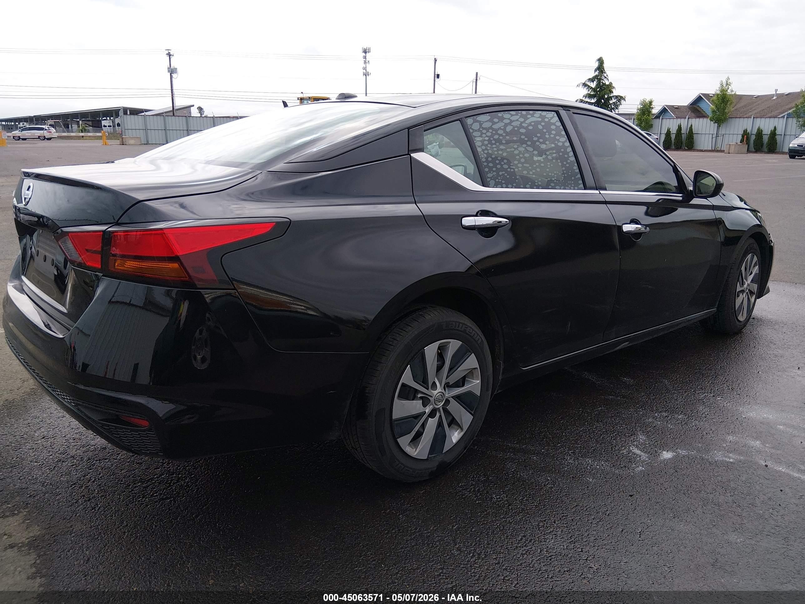 2019 Nissan Altima 2.5 S Черный vin: 1N4BL4BV0KC231584