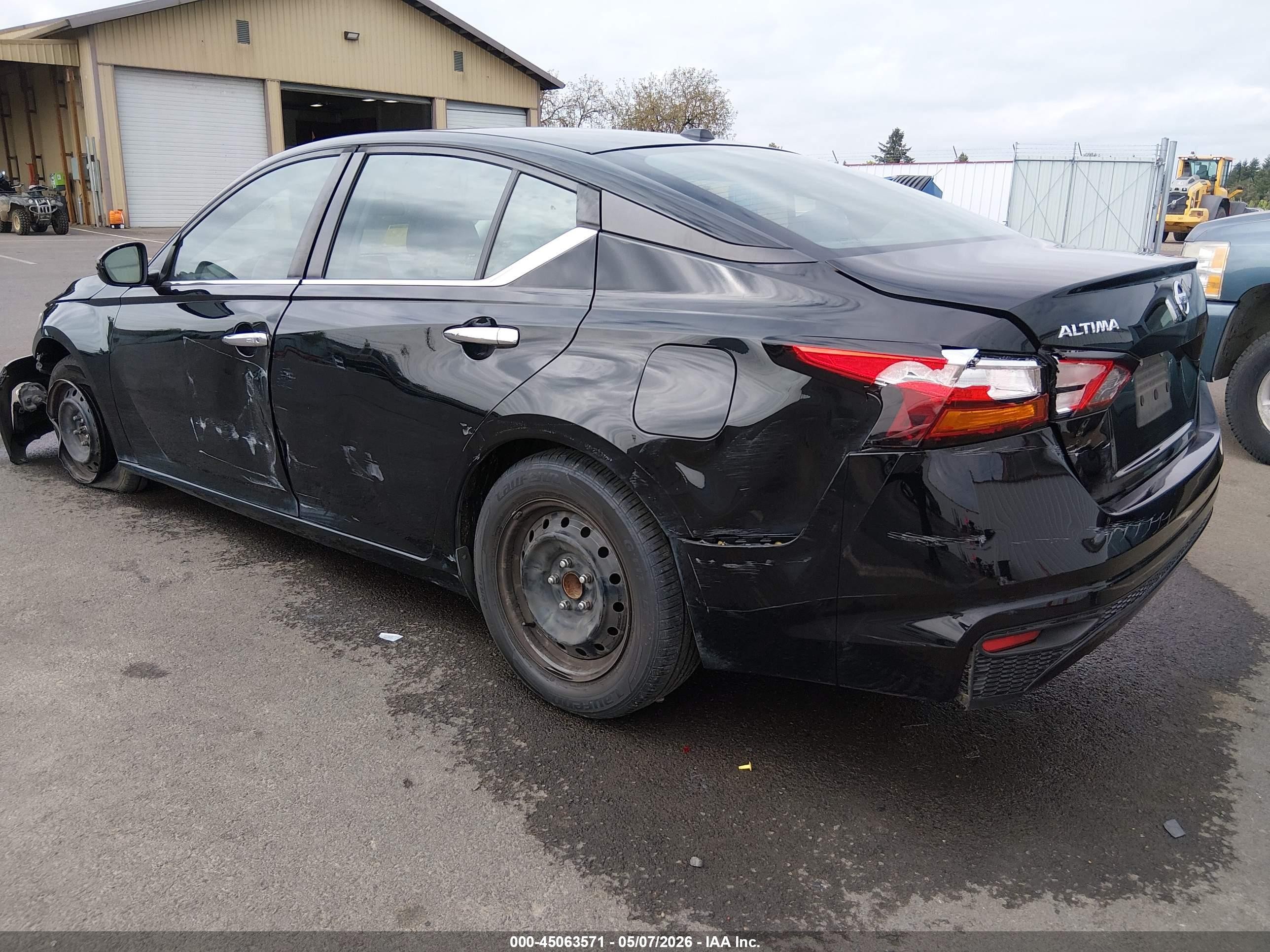 2019 Nissan Altima 2.5 S Черный vin: 1N4BL4BV0KC231584