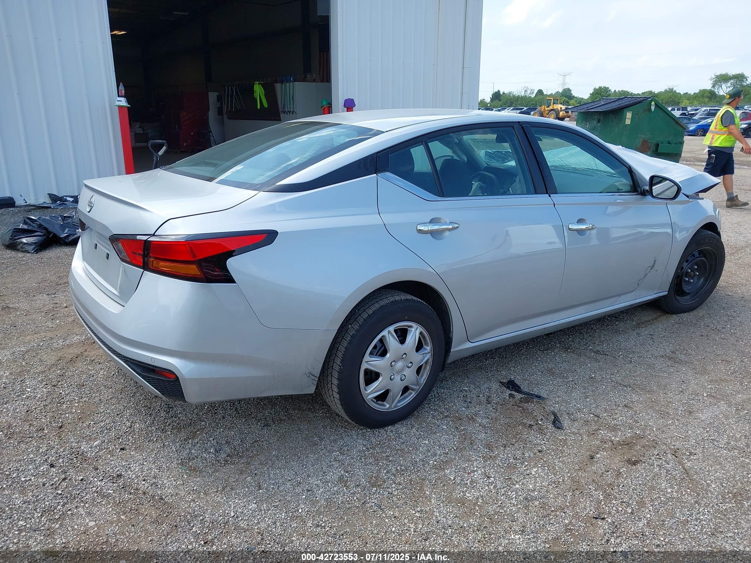 2023 Nissan Altima S Fwd Silver vin: 1N4BL4BV0PN367452