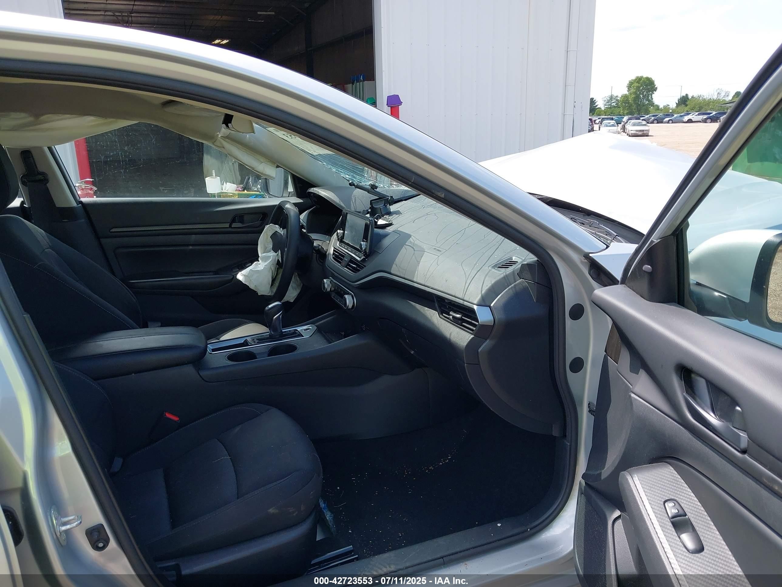 2023 Nissan Altima S Fwd Silver vin: 1N4BL4BV0PN367452