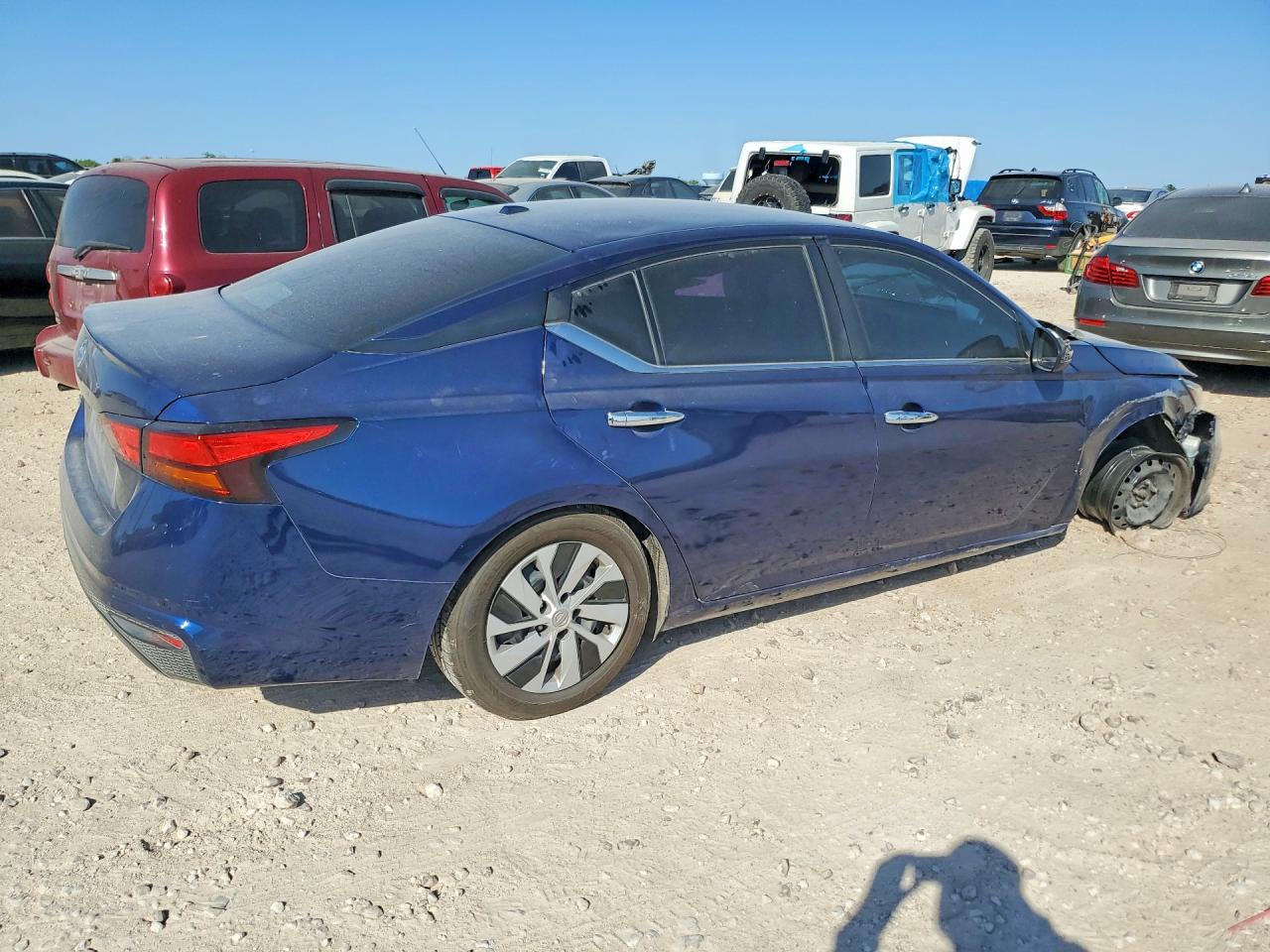 2020 Nissan Altima 2.5 S Blue vin: 1N4BL4BV2LC192093