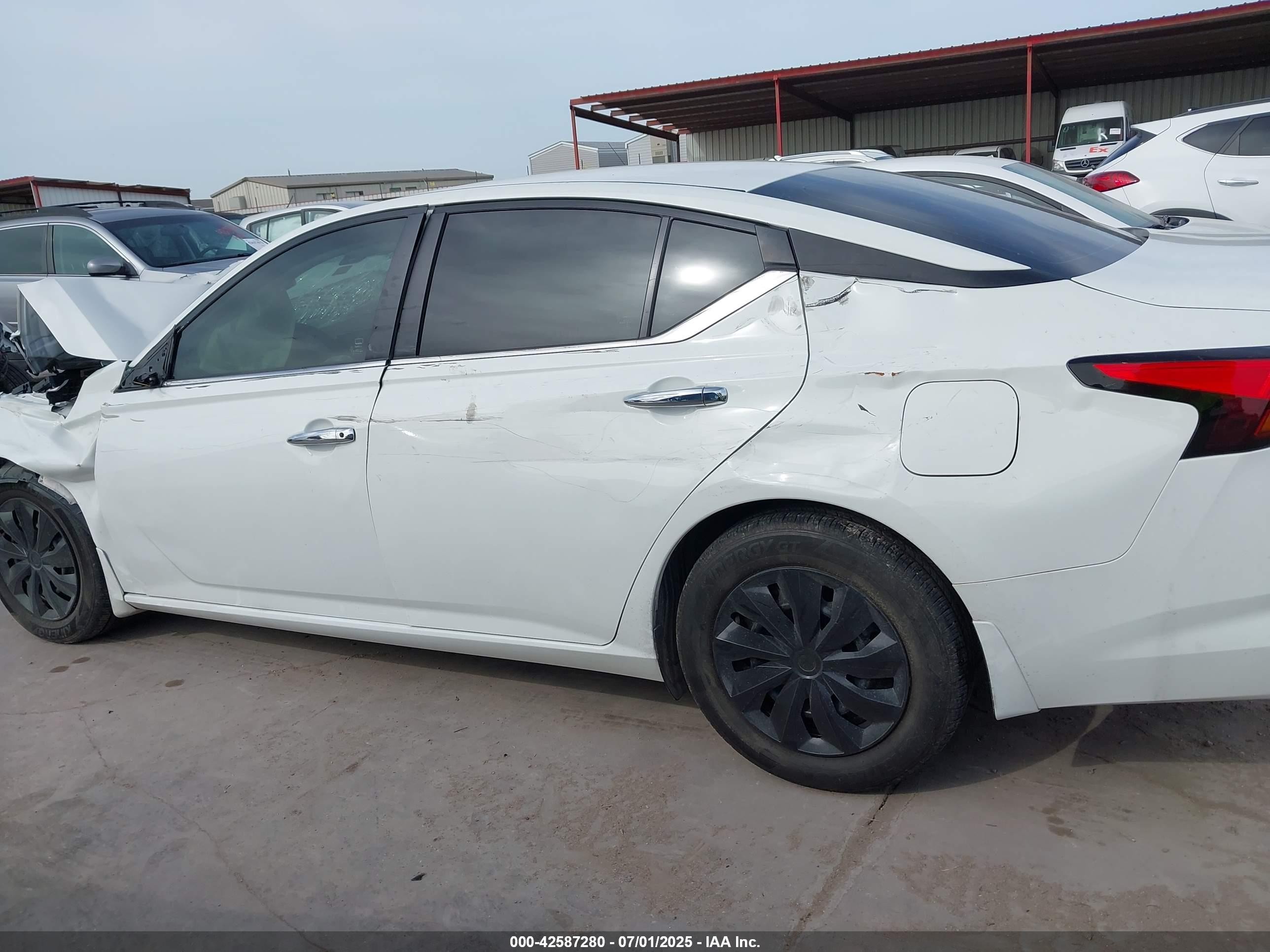 2023 Nissan Altima S Fwd Белый vin: 1N4BL4BV4PN411307