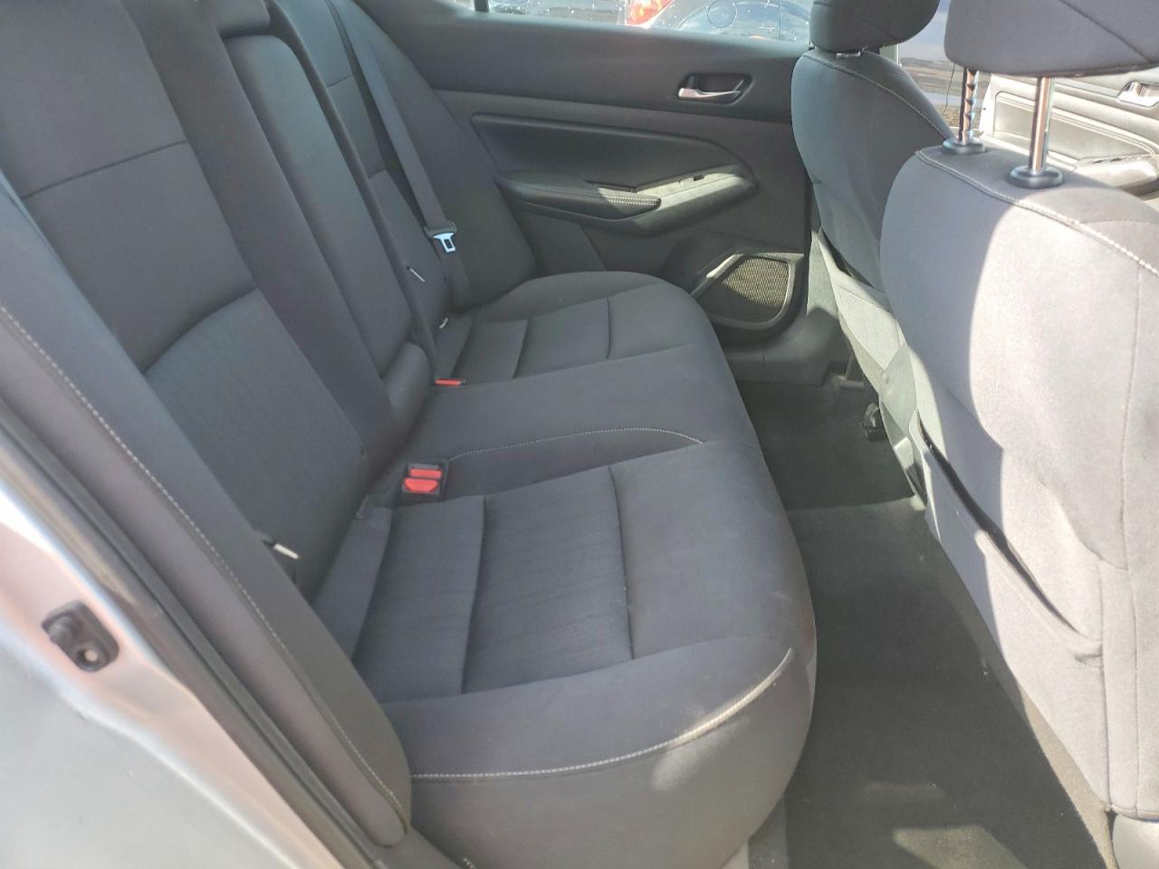 2020 Nissan Altima 2.5 S Серебряный vin: 1N4BL4BV5LC242663