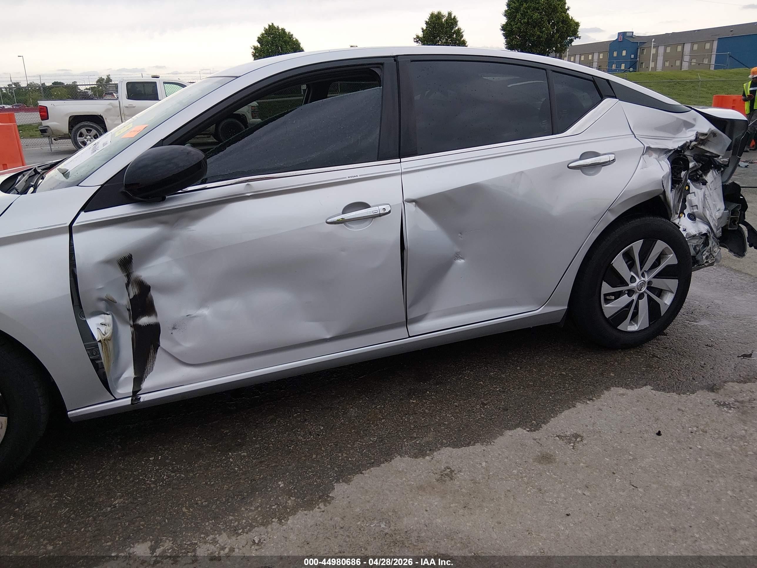 2020 Nissan Altima S Fwd Silver vin: 1N4BL4BV7LC178853