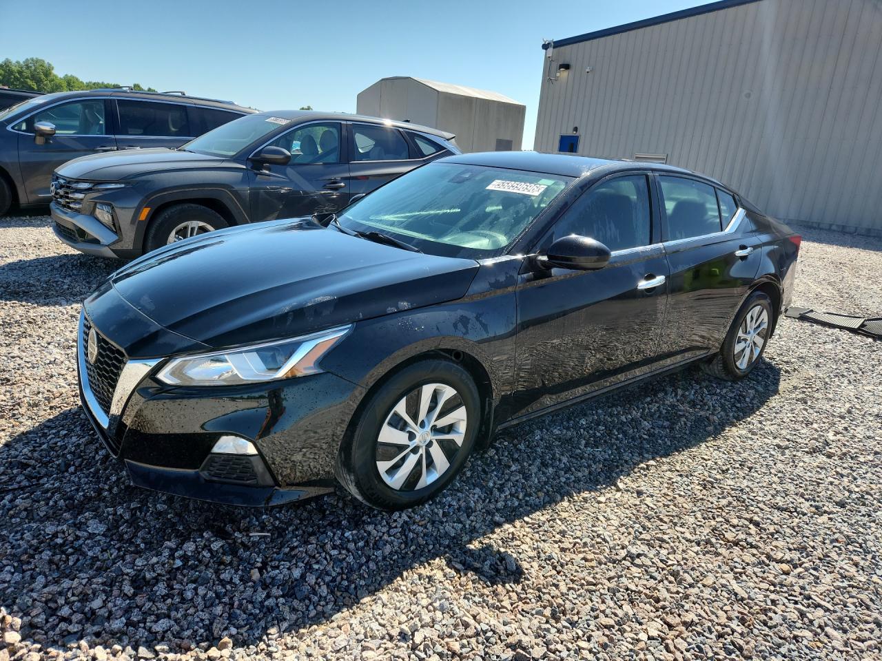 2020 Nissan Altima S Black vin: 1N4BL4BV8LC249994 Damage: Left Front Tire, Worn, Replacement Required