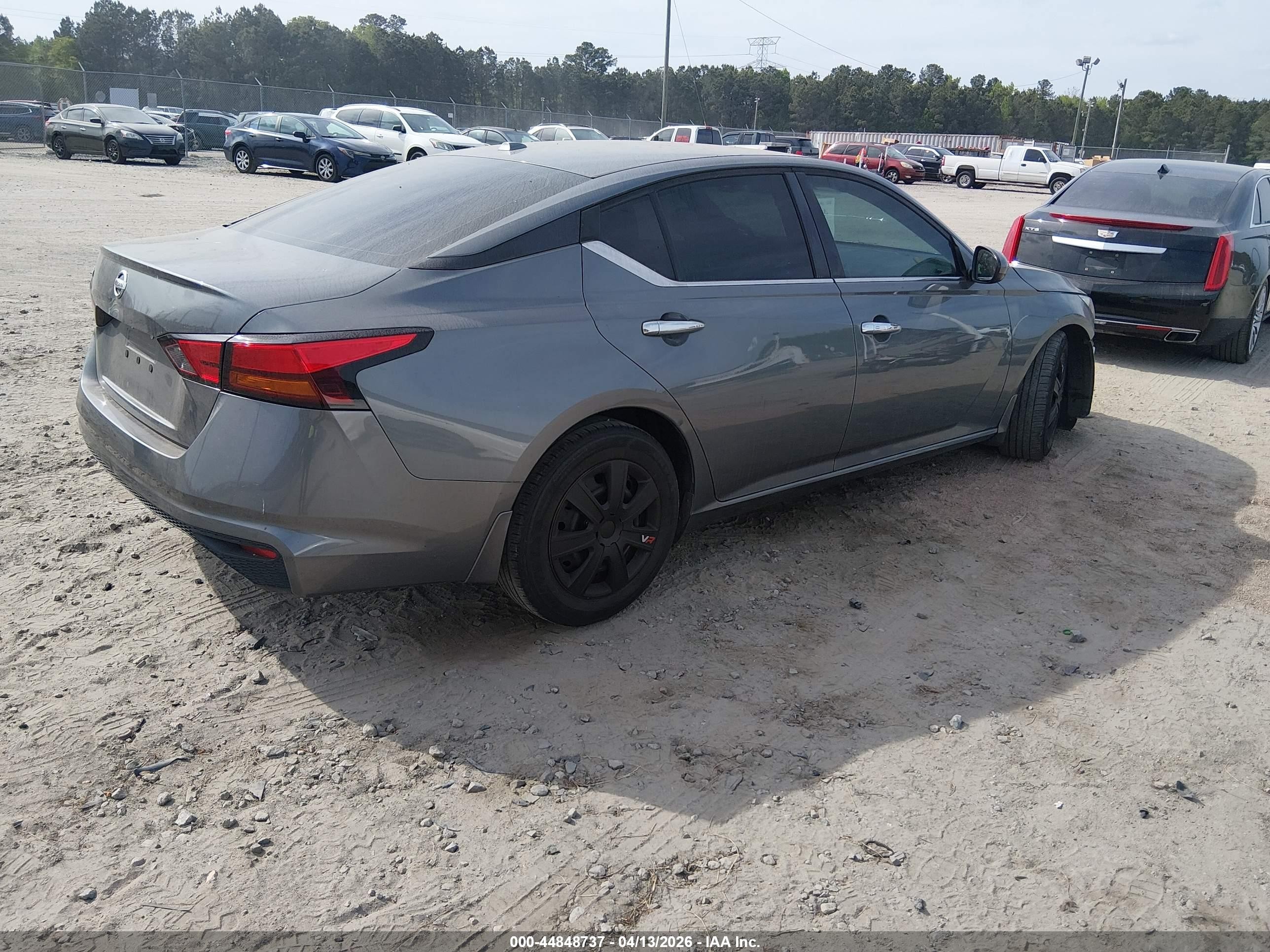 2019 Nissan Altima 2.5 S Серый vin: 1N4BL4BV9KC195569