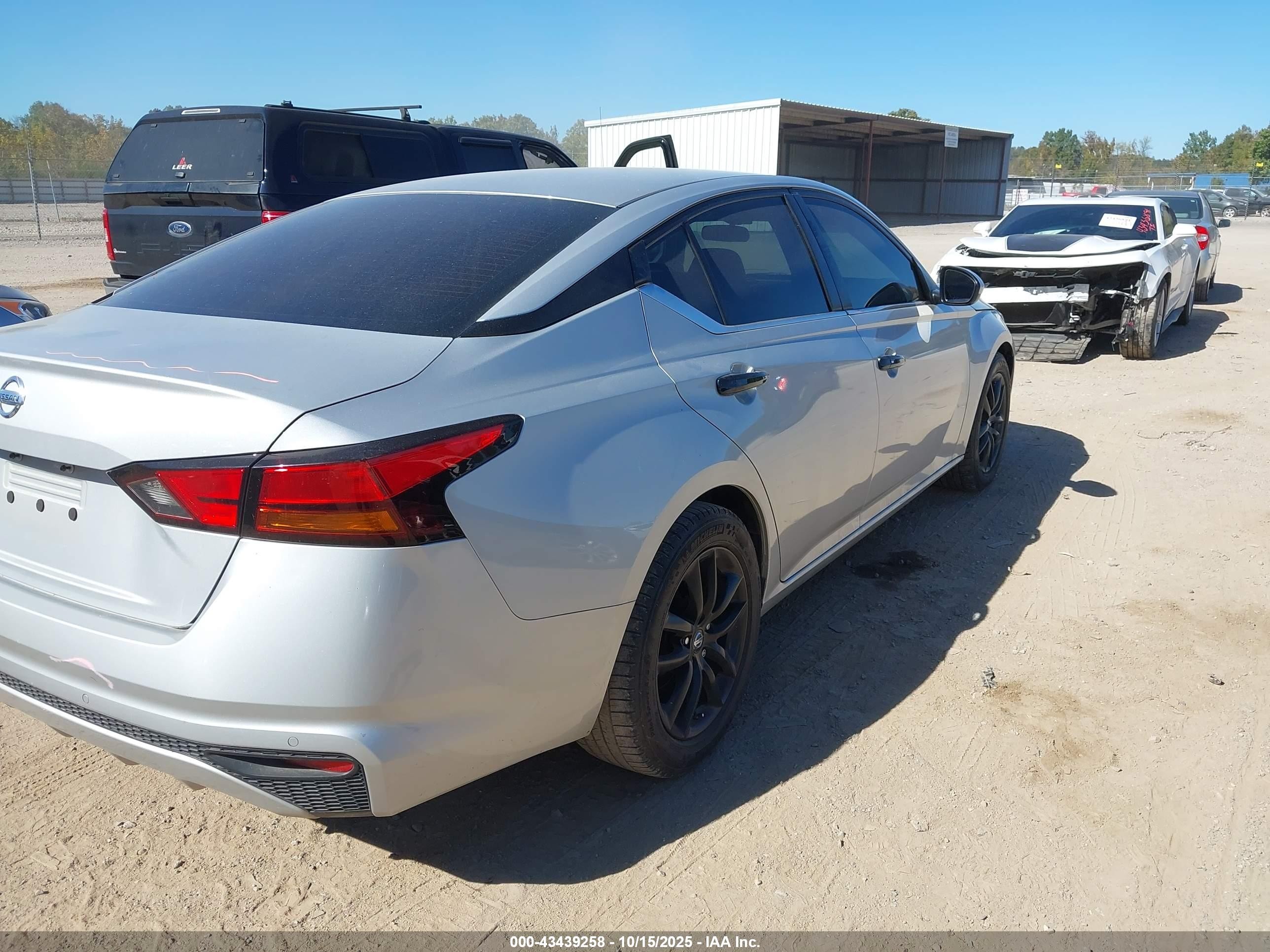 2021 Nissan Altima S Fwd Silver vin: 1N4BL4BVXMN310882