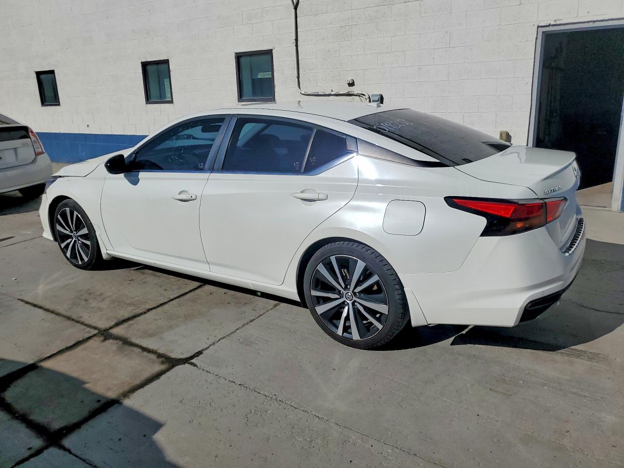 2022 Nissan Altima Sr Белый vin: 1N4BL4CV0NN389219