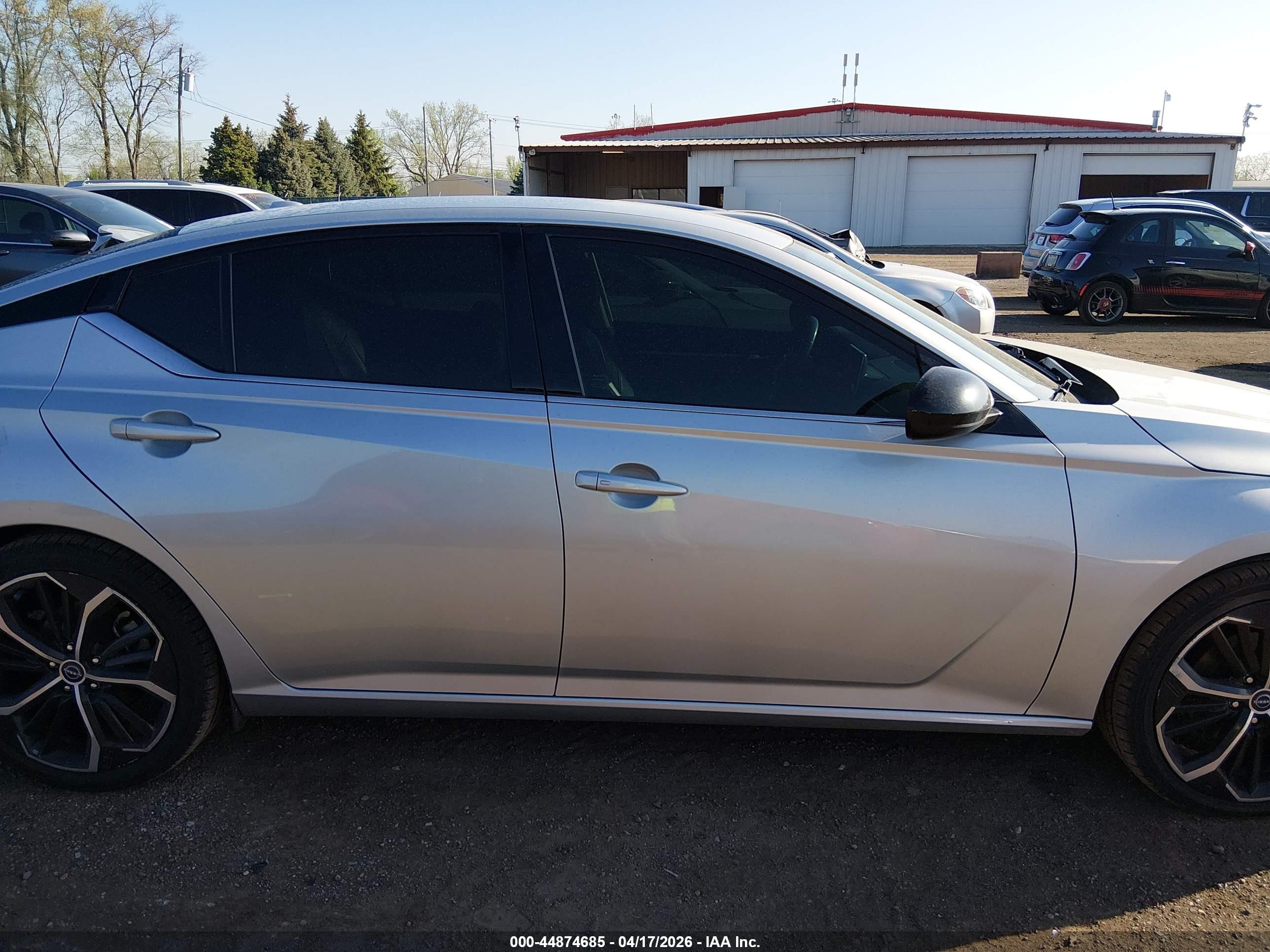 2023 Nissan Altima Sr Fwd Silver vin: 1N4BL4CV1PN343224