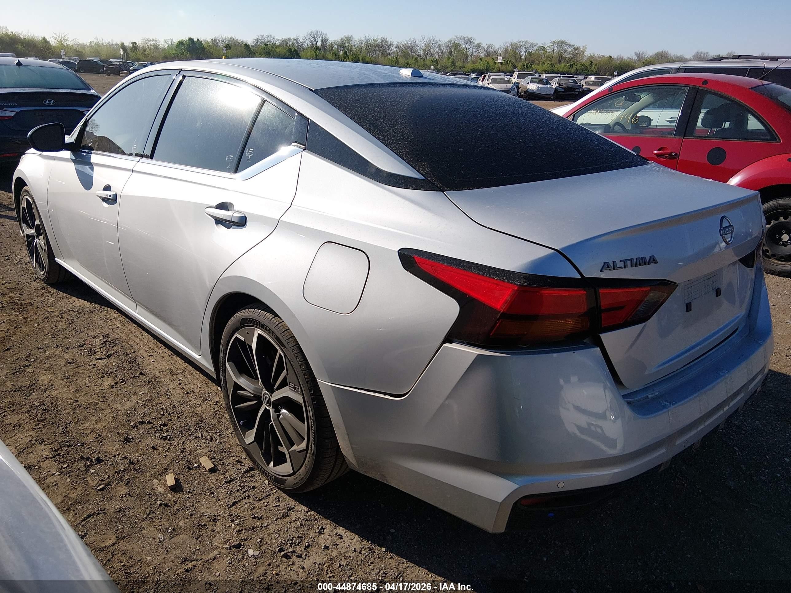 2023 Nissan Altima Sr Fwd Silver vin: 1N4BL4CV1PN343224