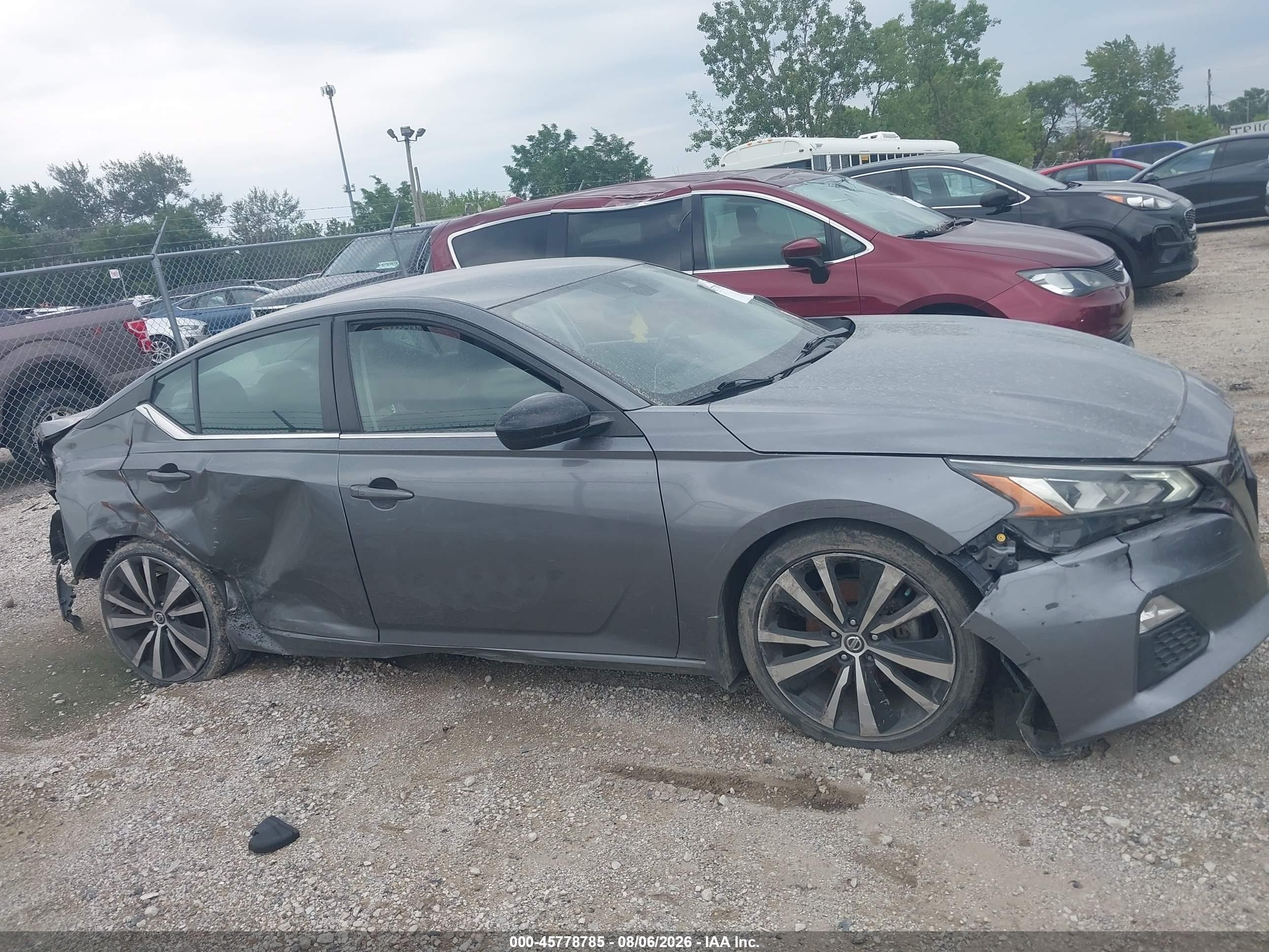 2022 Nissan Altima Sr Fwd Gray vin: 1N4BL4CV4NN414302