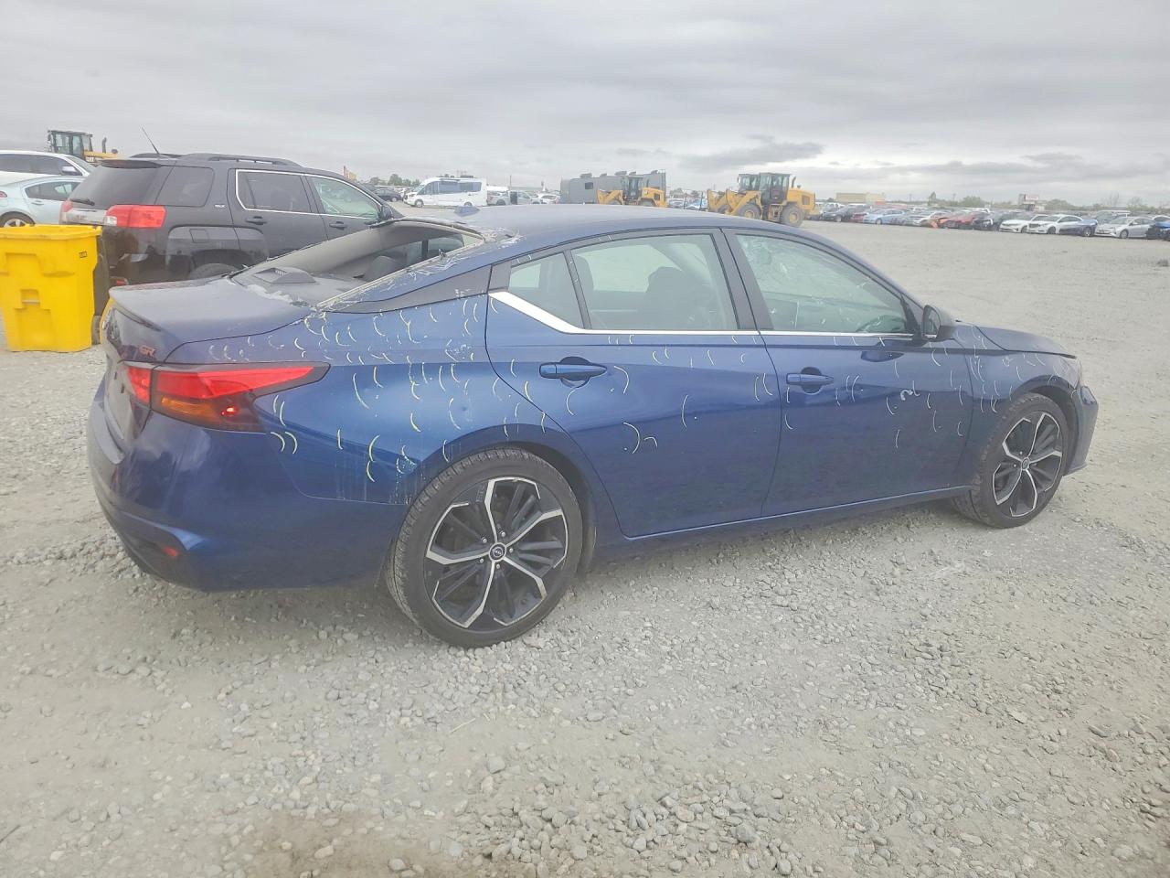 2023 Nissan Altima Blue vin: 1N4BL4CV5PN332372