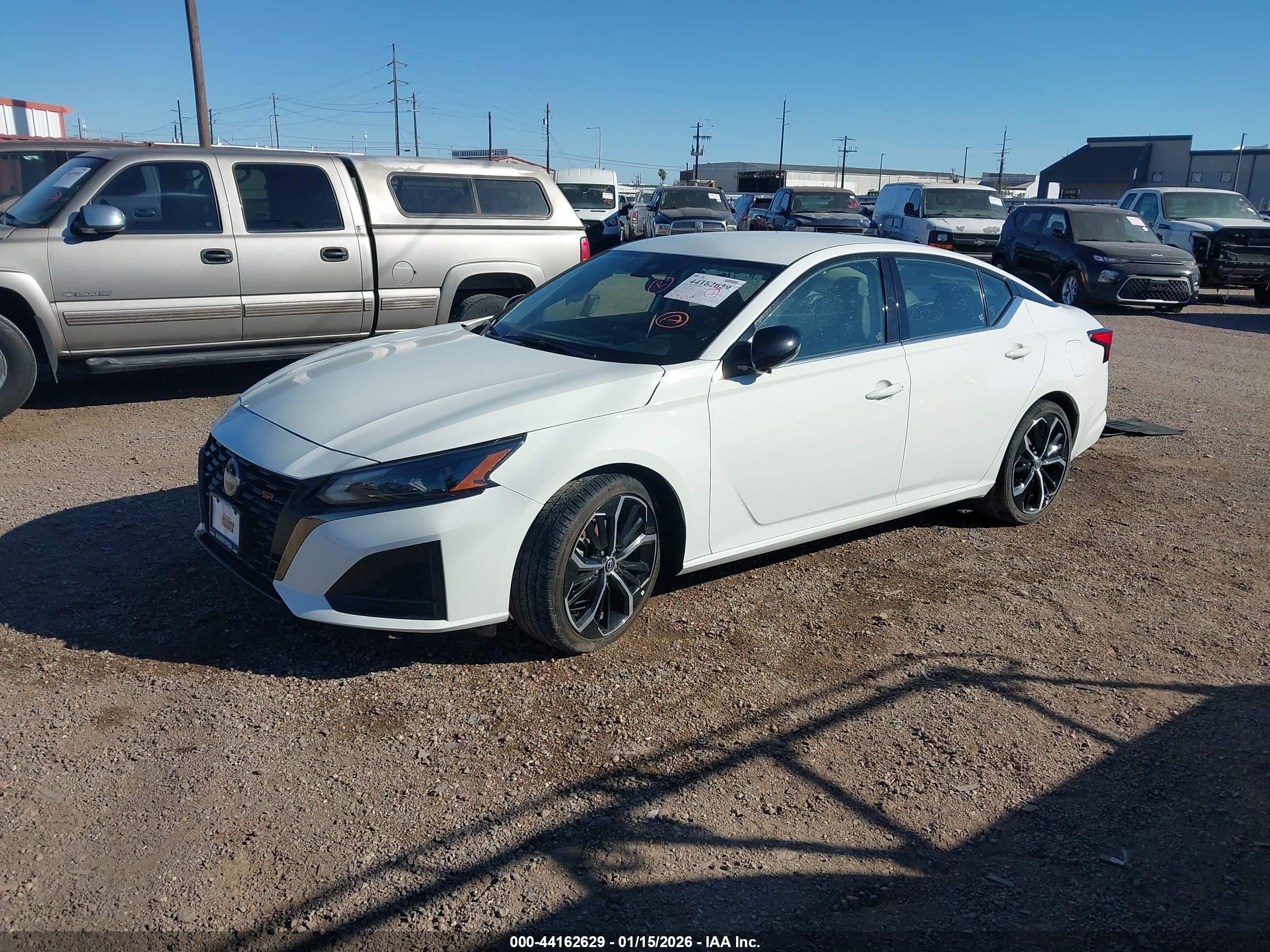 2023 Nissan Altima Sr Fwd White vin: 1N4BL4CV5PN365713