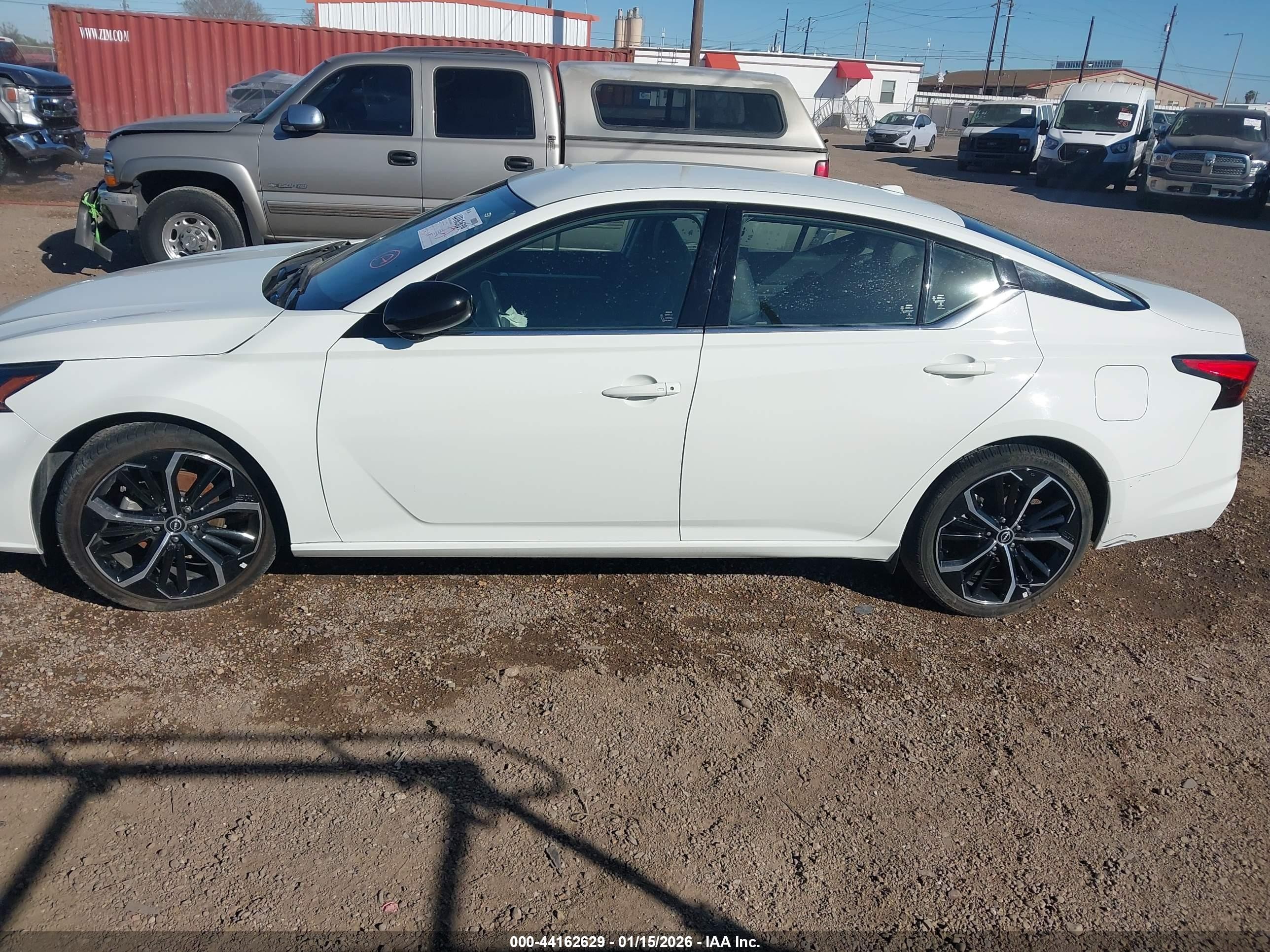 2023 Nissan Altima Sr Fwd White vin: 1N4BL4CV5PN365713