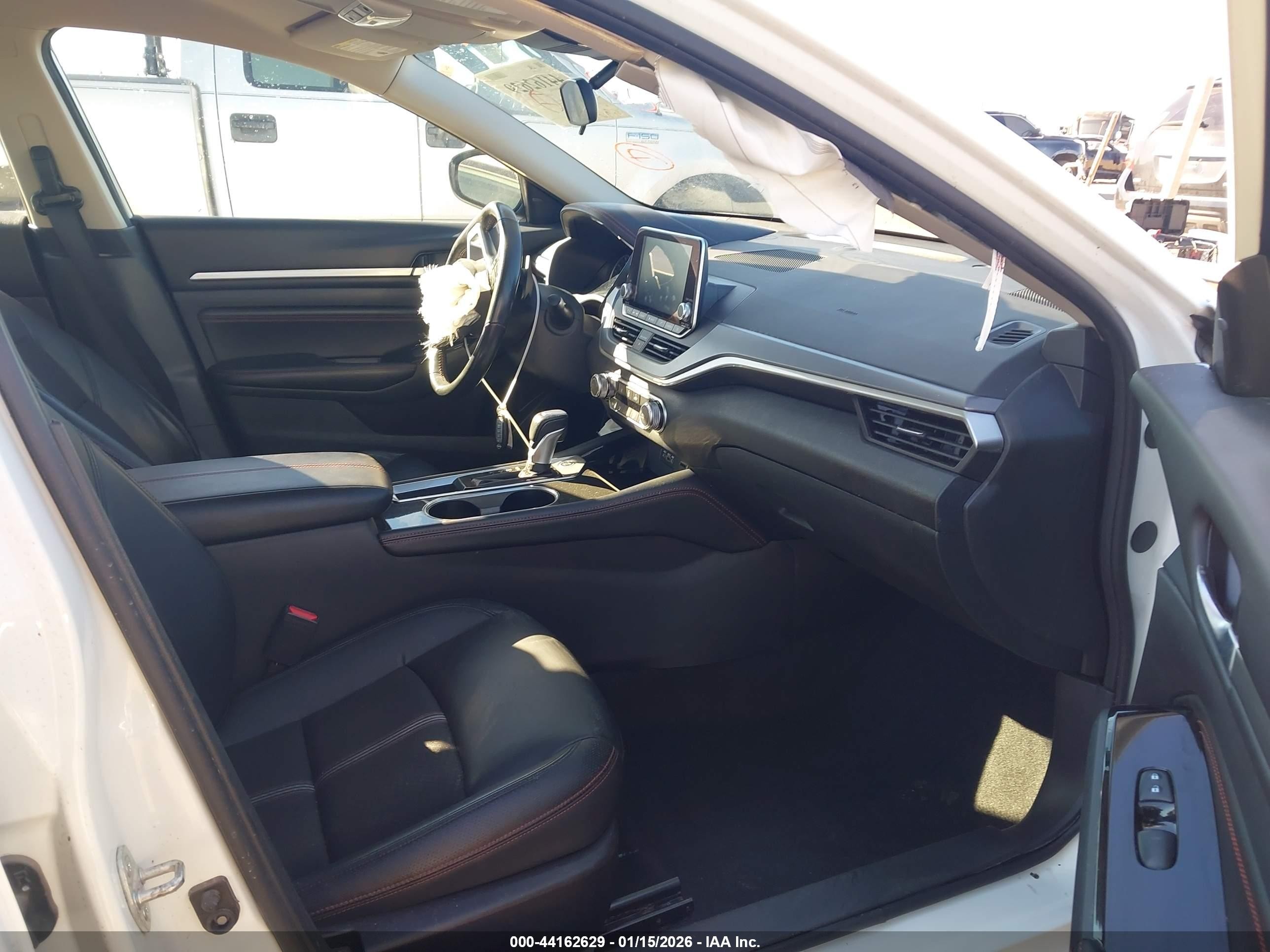 2023 Nissan Altima Sr Fwd White vin: 1N4BL4CV5PN365713