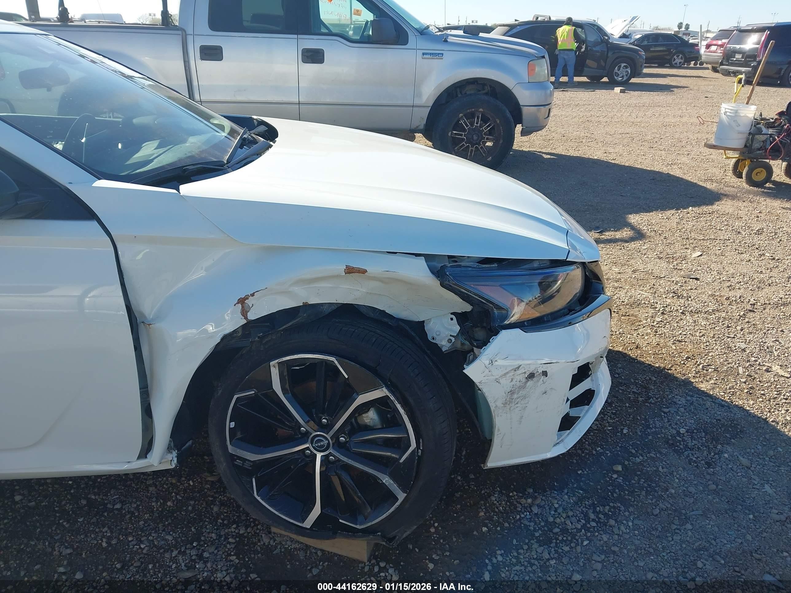 2023 Nissan Altima Sr Fwd White vin: 1N4BL4CV5PN365713