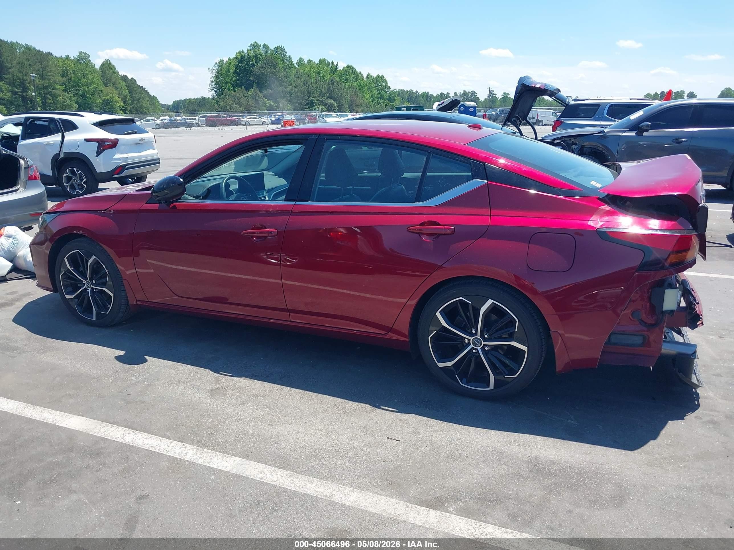 2024 Nissan Altima Sr Fwd Red vin: 1N4BL4CV5RN369120