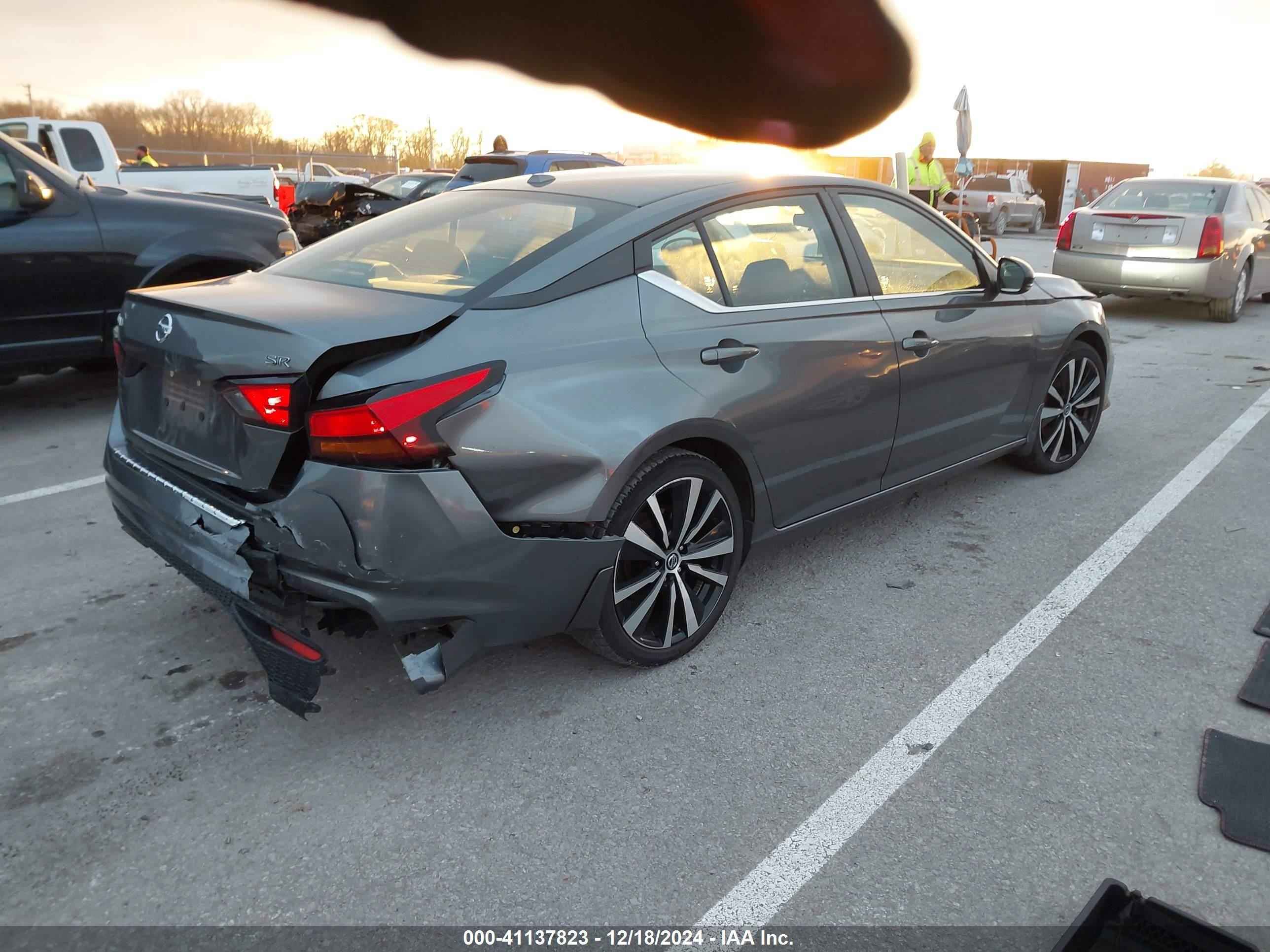 2021 Nissan Altima Sr Fwd Gray vin: 1N4BL4CV6MN416082