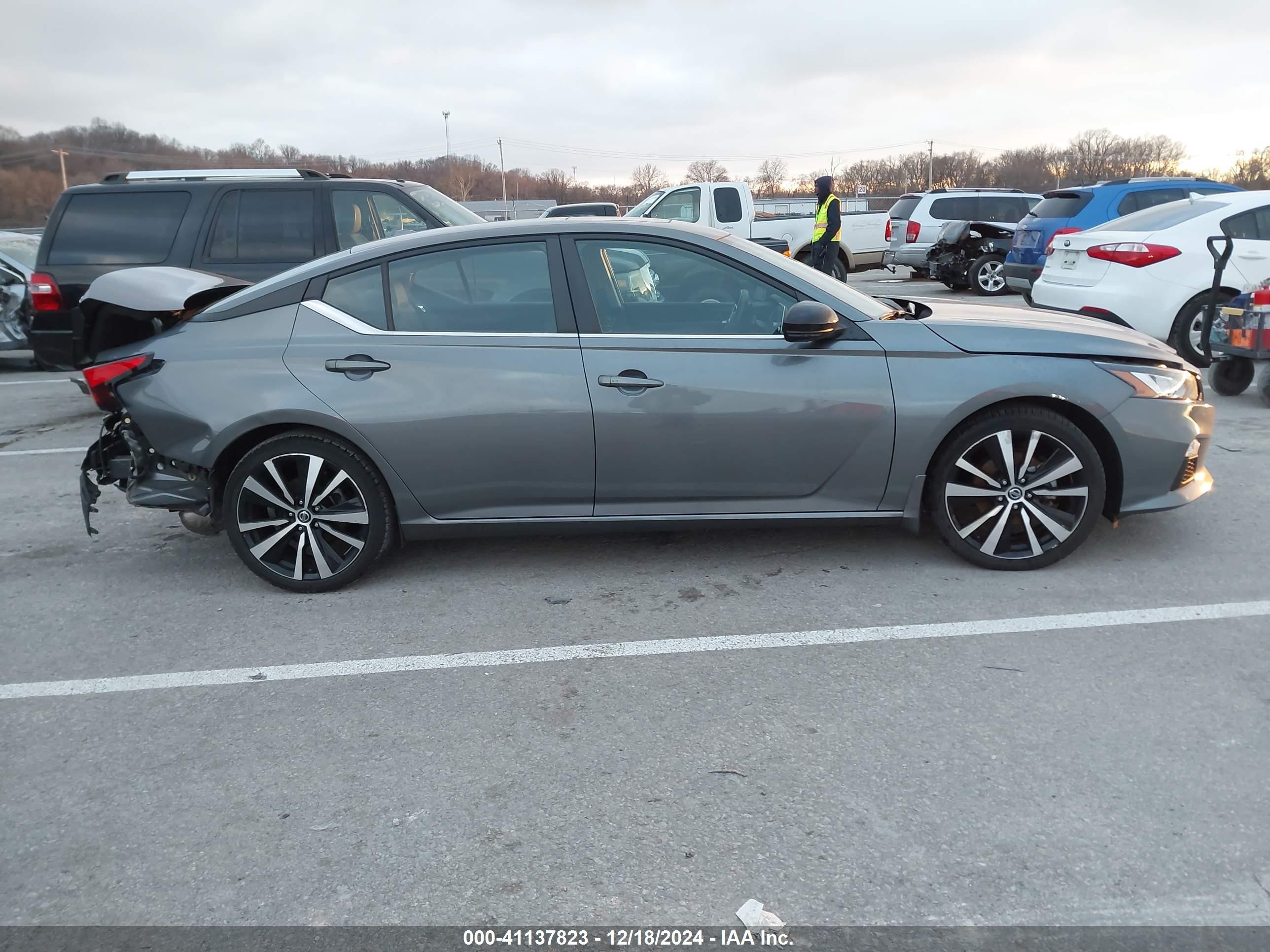 2021 Nissan Altima Sr Fwd Gray vin: 1N4BL4CV6MN416082