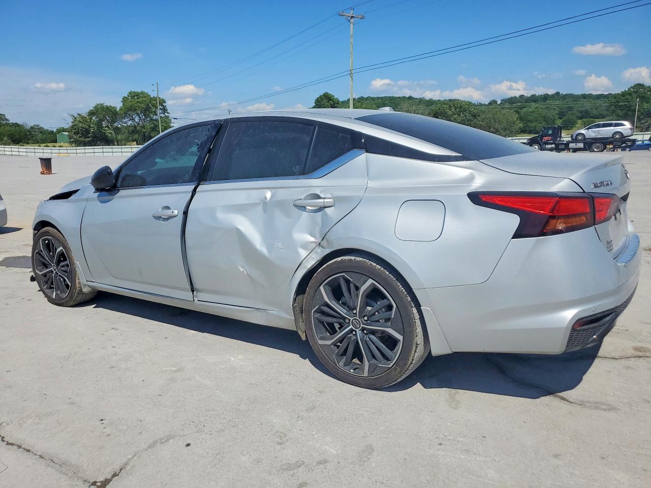 2023 Nissan Altima Sr Серебряный vin: 1N4BL4CV6PN302264