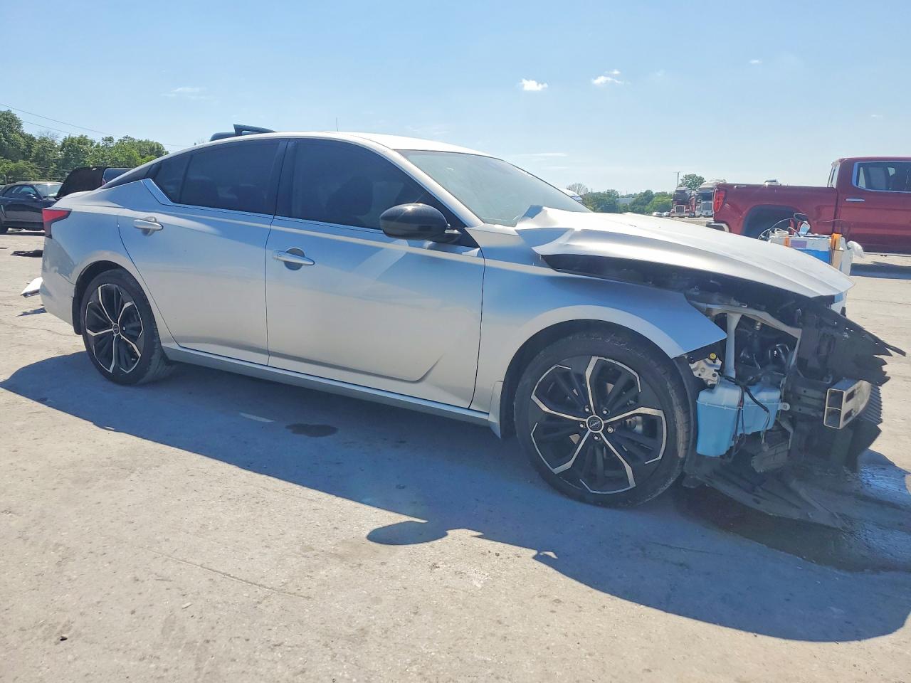 2023 Nissan Altima Sr Серебряный vin: 1N4BL4CV6PN302264